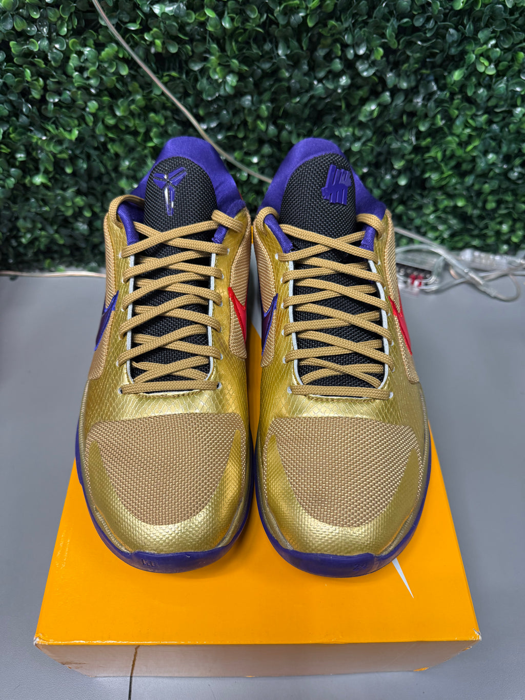 Nike Kobe 5 Protro "Undefeated Hall of Fame" Size 10.5 Preowned