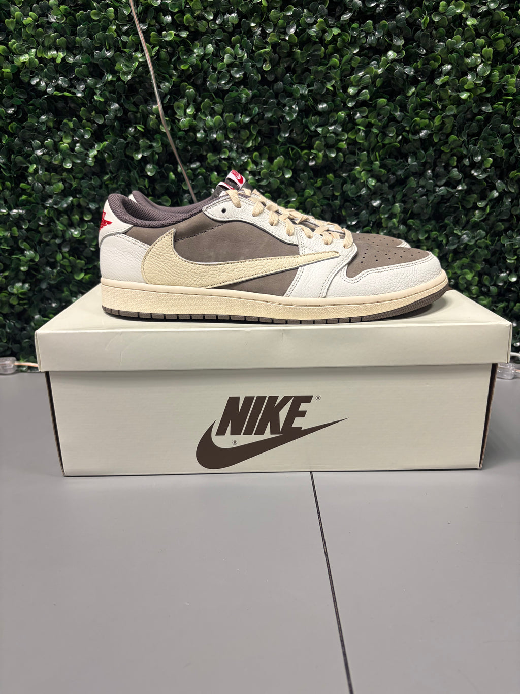 Jordan 1 Retro Low OG SP Travis Scott "Reverse Mocha" Size 11.5 Preowned