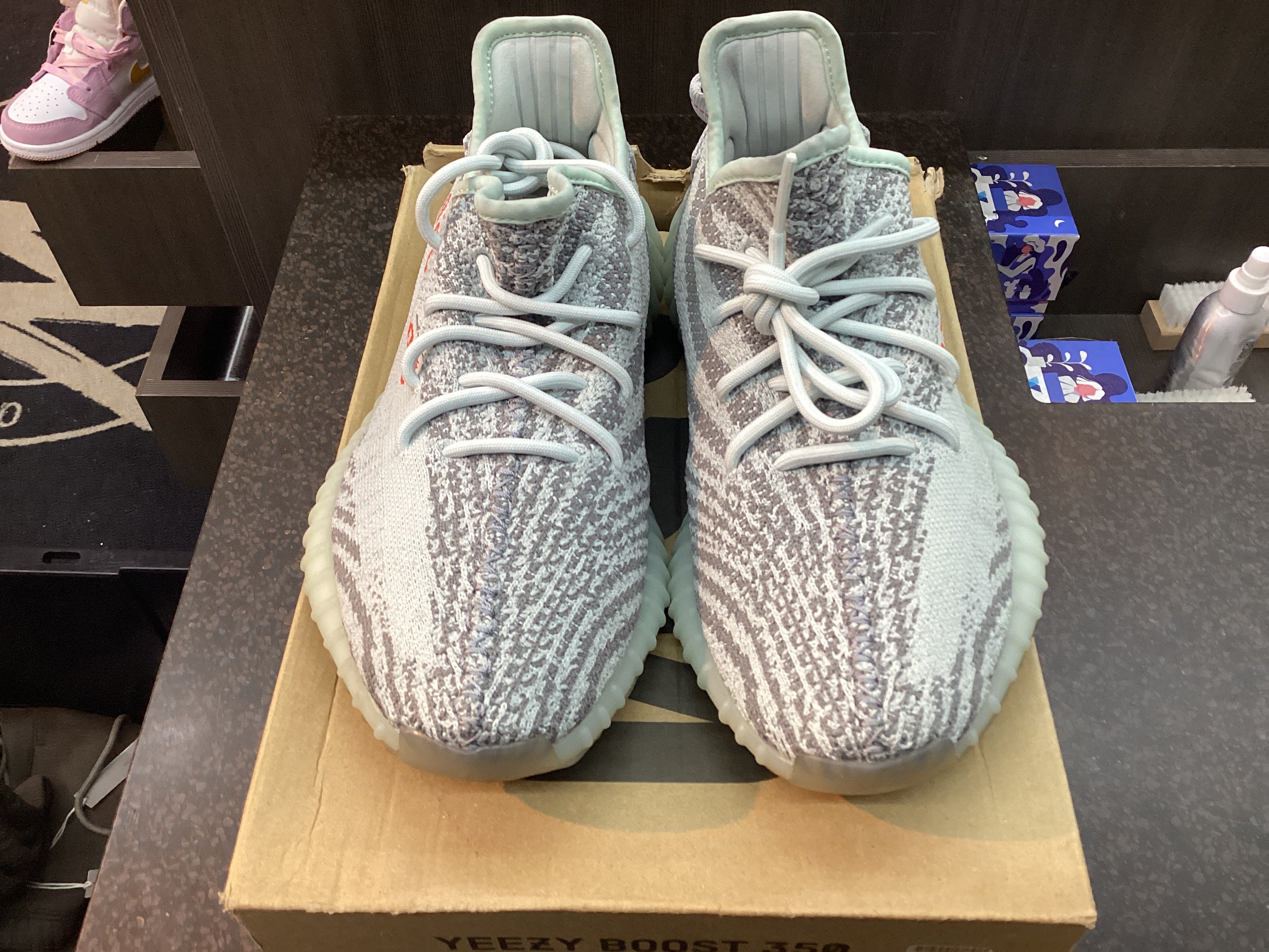 Yeezy 350 “Blue Tint” Preowned Size 9