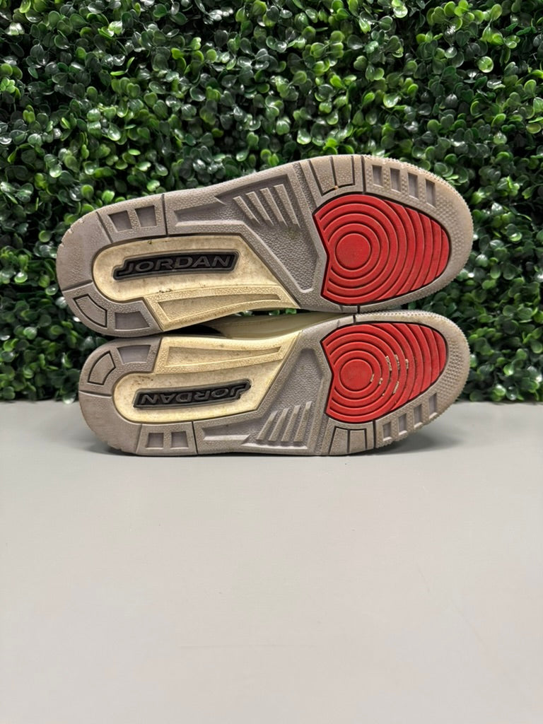 Jordan 3 "Grey Cement" Size 5Y Preowned