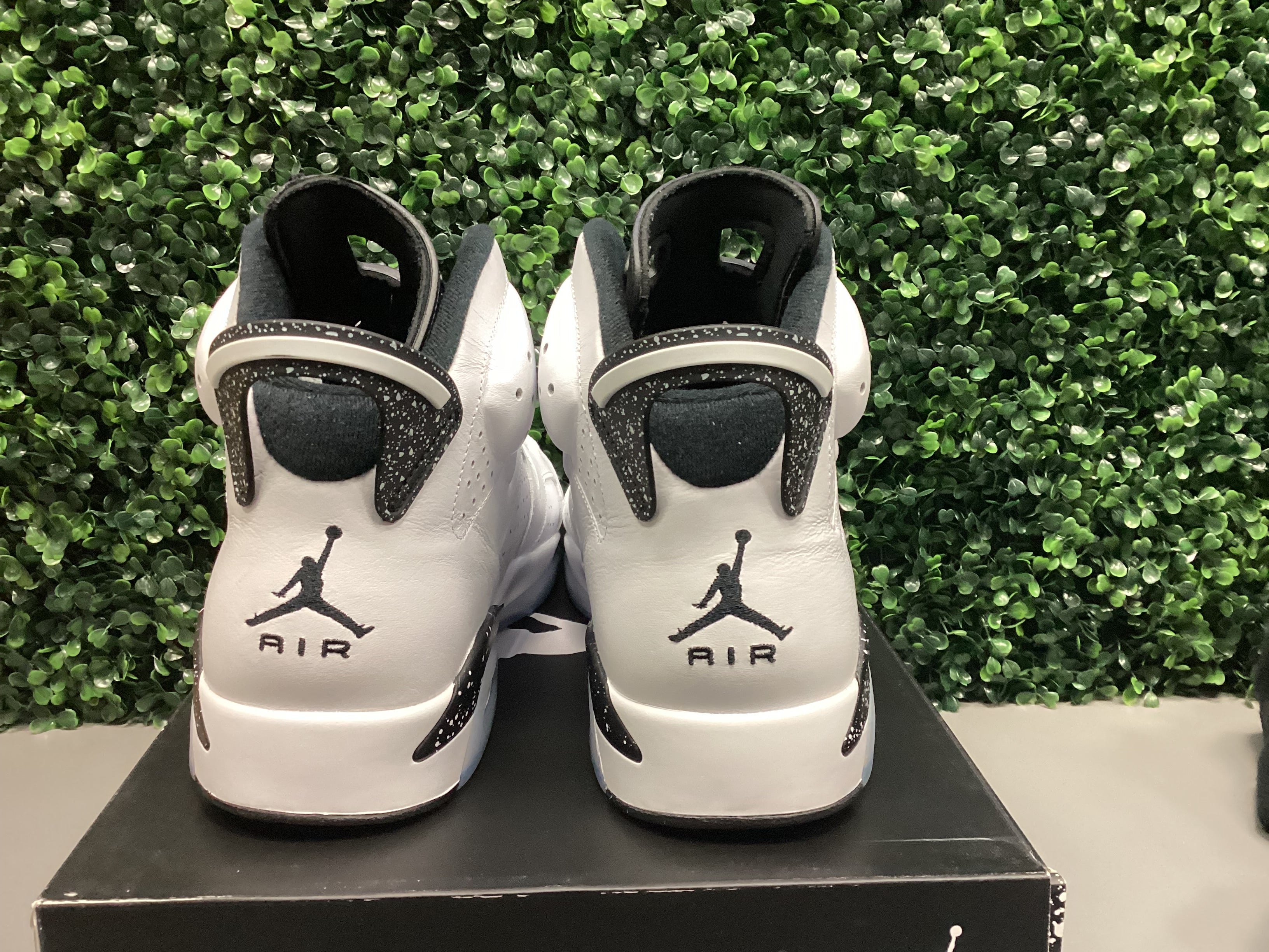 Jordan 6 “Reverse Oreo” Size 13 Preowned