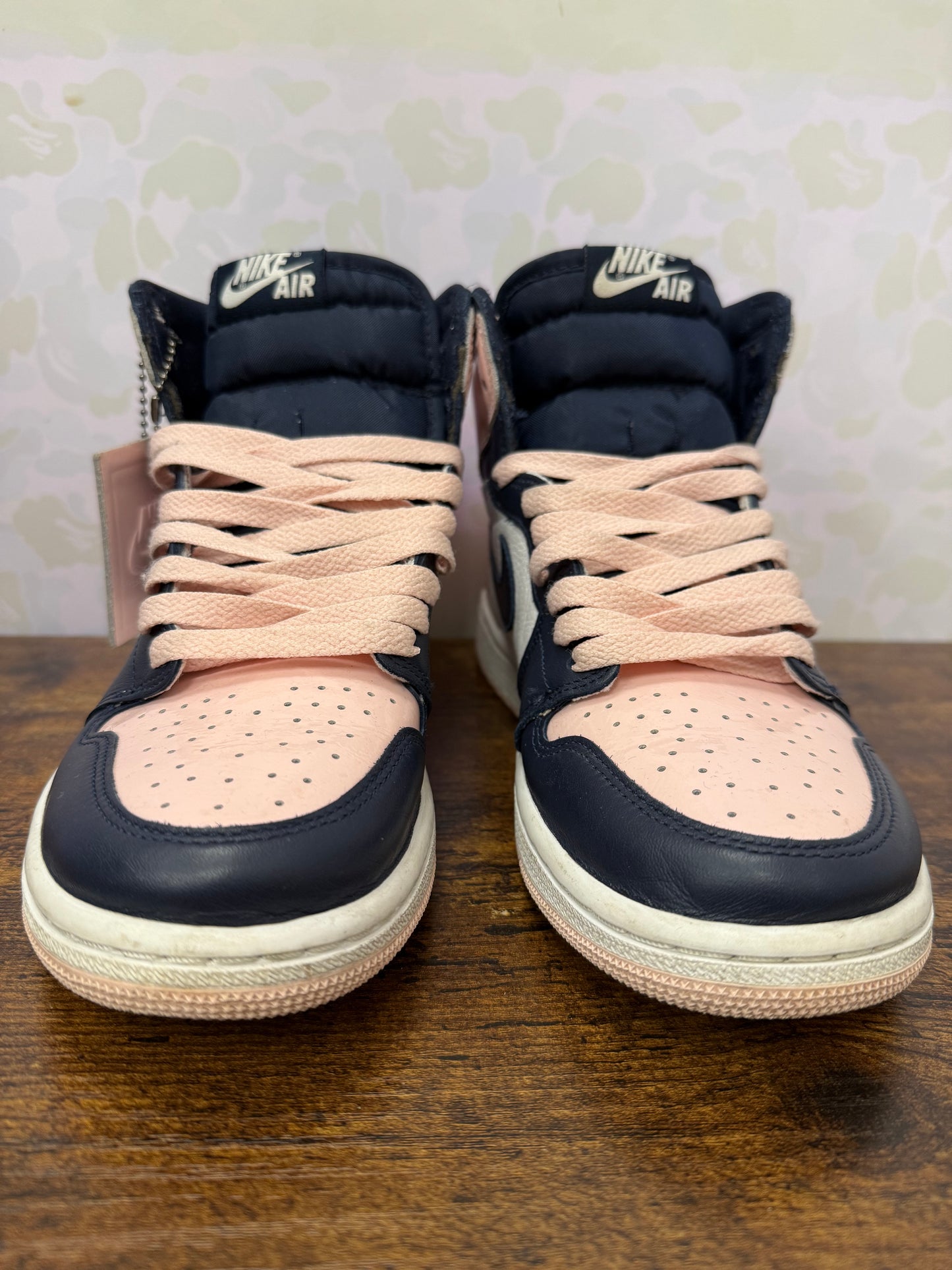 Jordan 1 High “Atmosphere” Size 7.5W / 6M Preowned