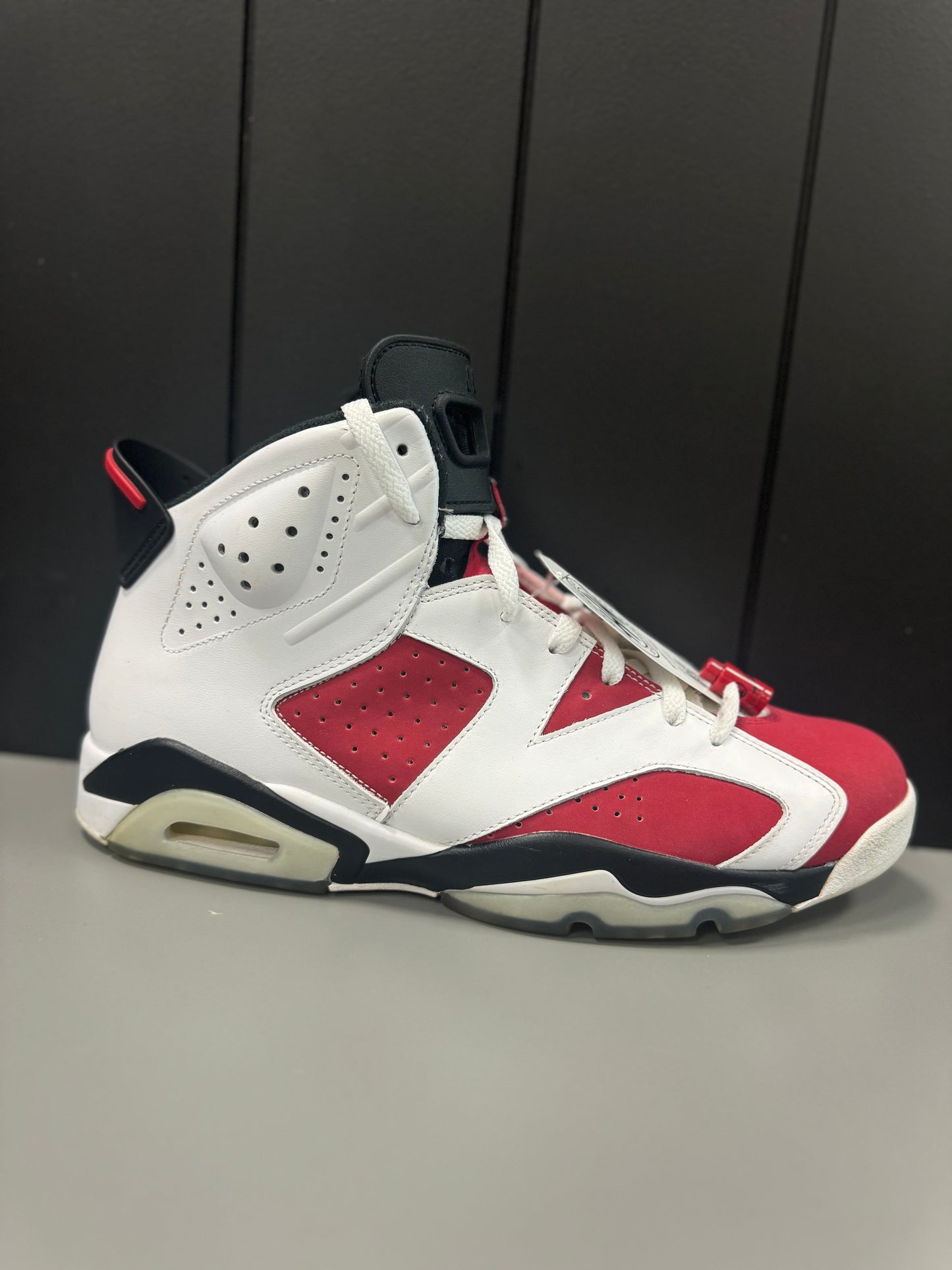 Jordan 6 "Carmine" Size 11.5 Preowned