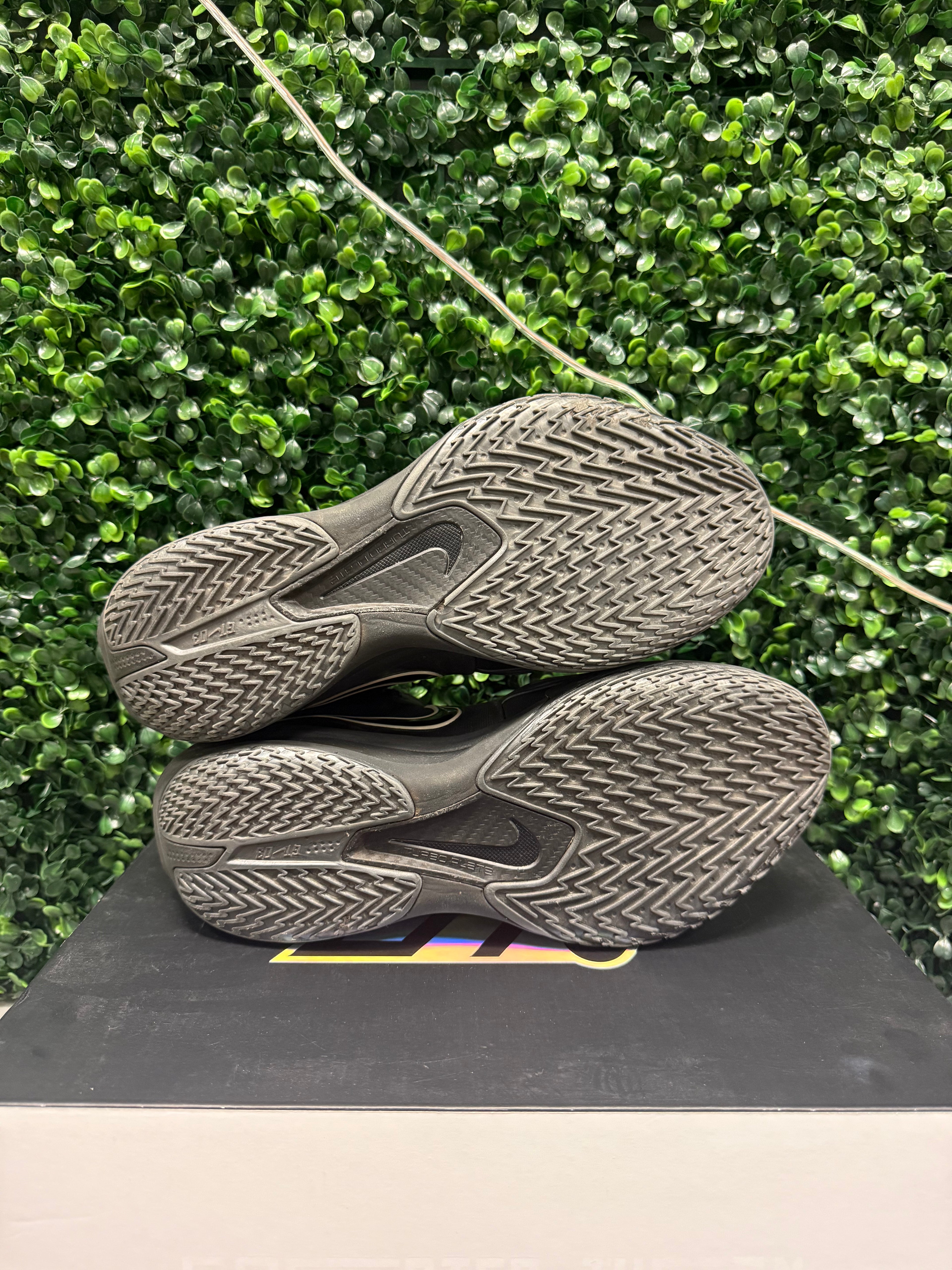 Nike Zoom GT Cut 3 Turbo LX "Black Label" Size 9 Preowned