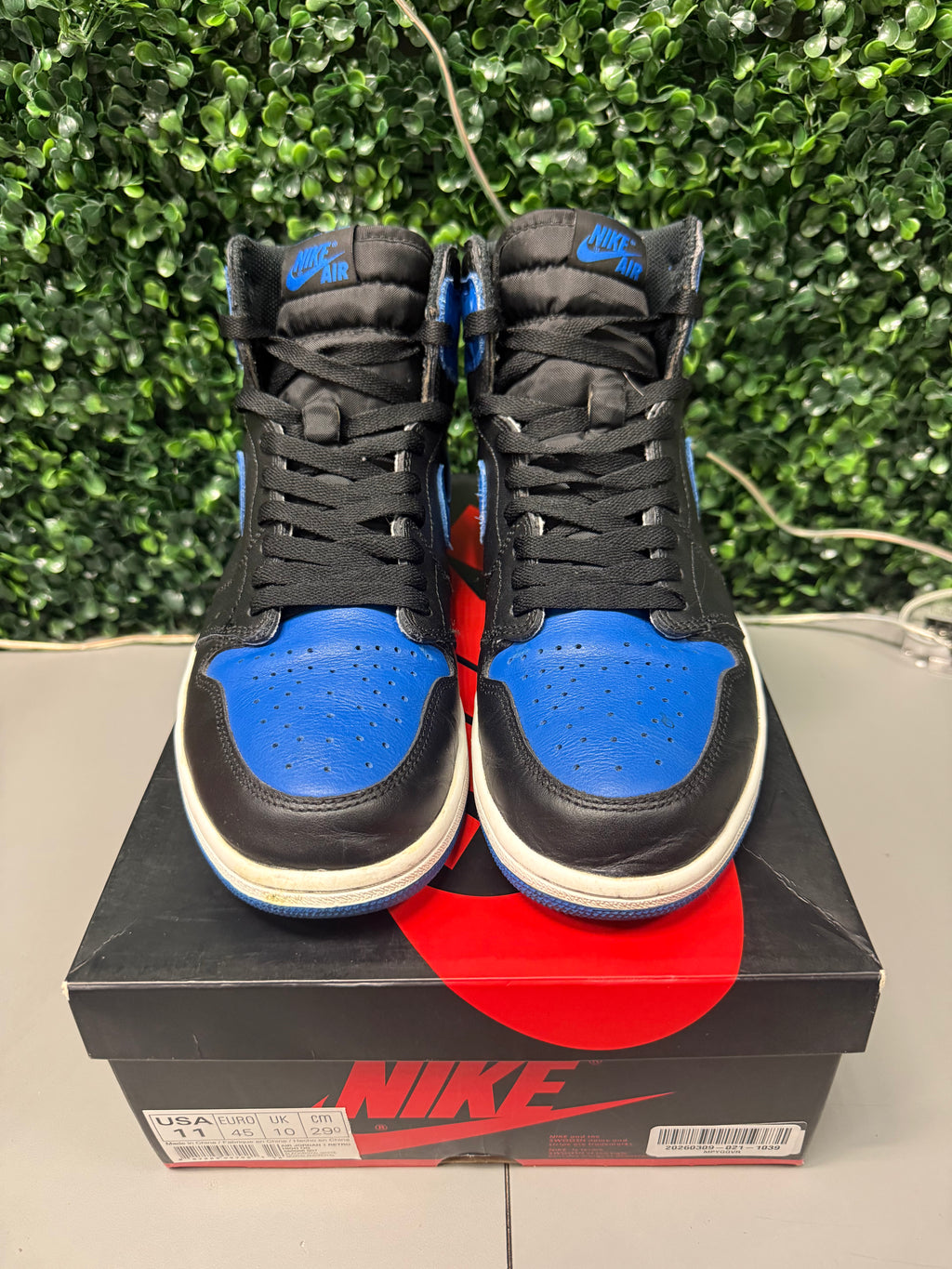 Jordan 1 Retro "Royal" Size 11 Preowned