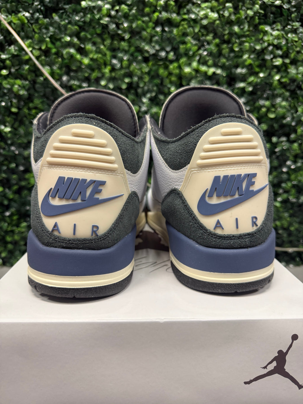 Jordan 3 X A Ma Maniere “Diffused Blue” Size 12 Preowned