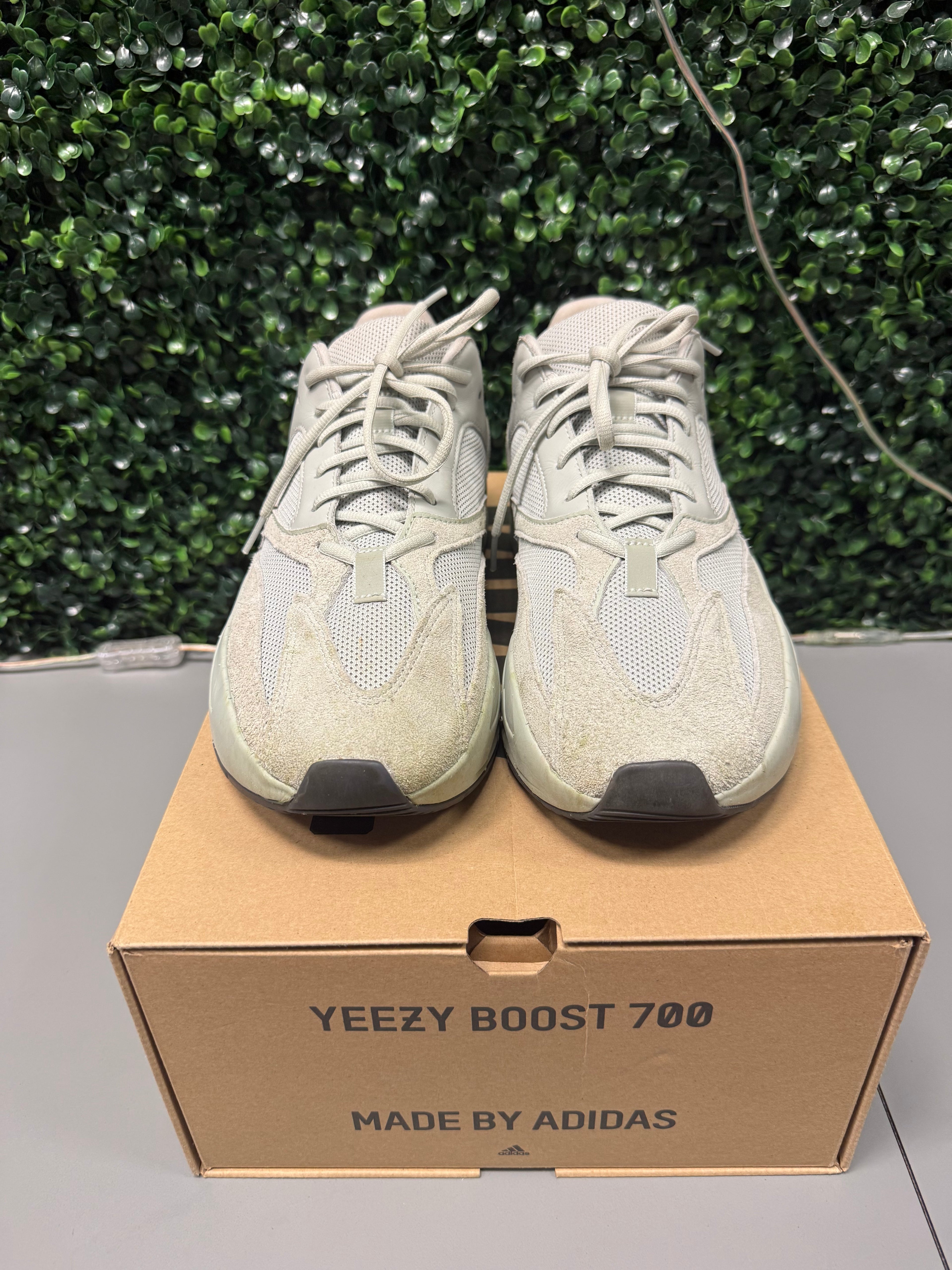 Adidas Yeezy Boost 700 "Salt" Size 12.5 Preowned