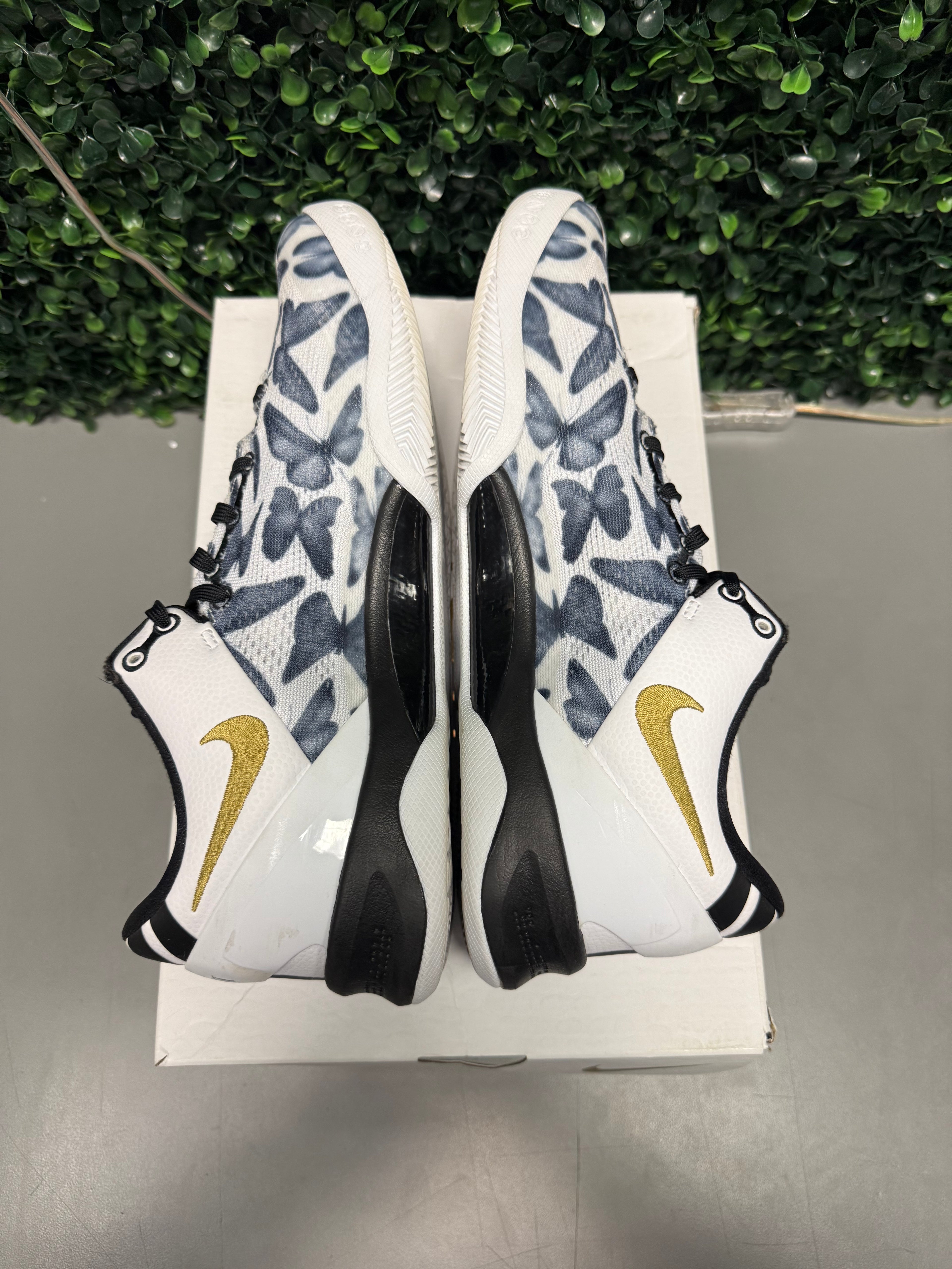 Nike Kobe 8 Protro "Mambacita" Size 10 Preowned