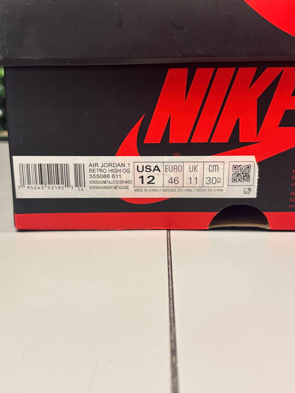 Jordan 1 Retro High OG "Bordeaux" Size 12 Preowned