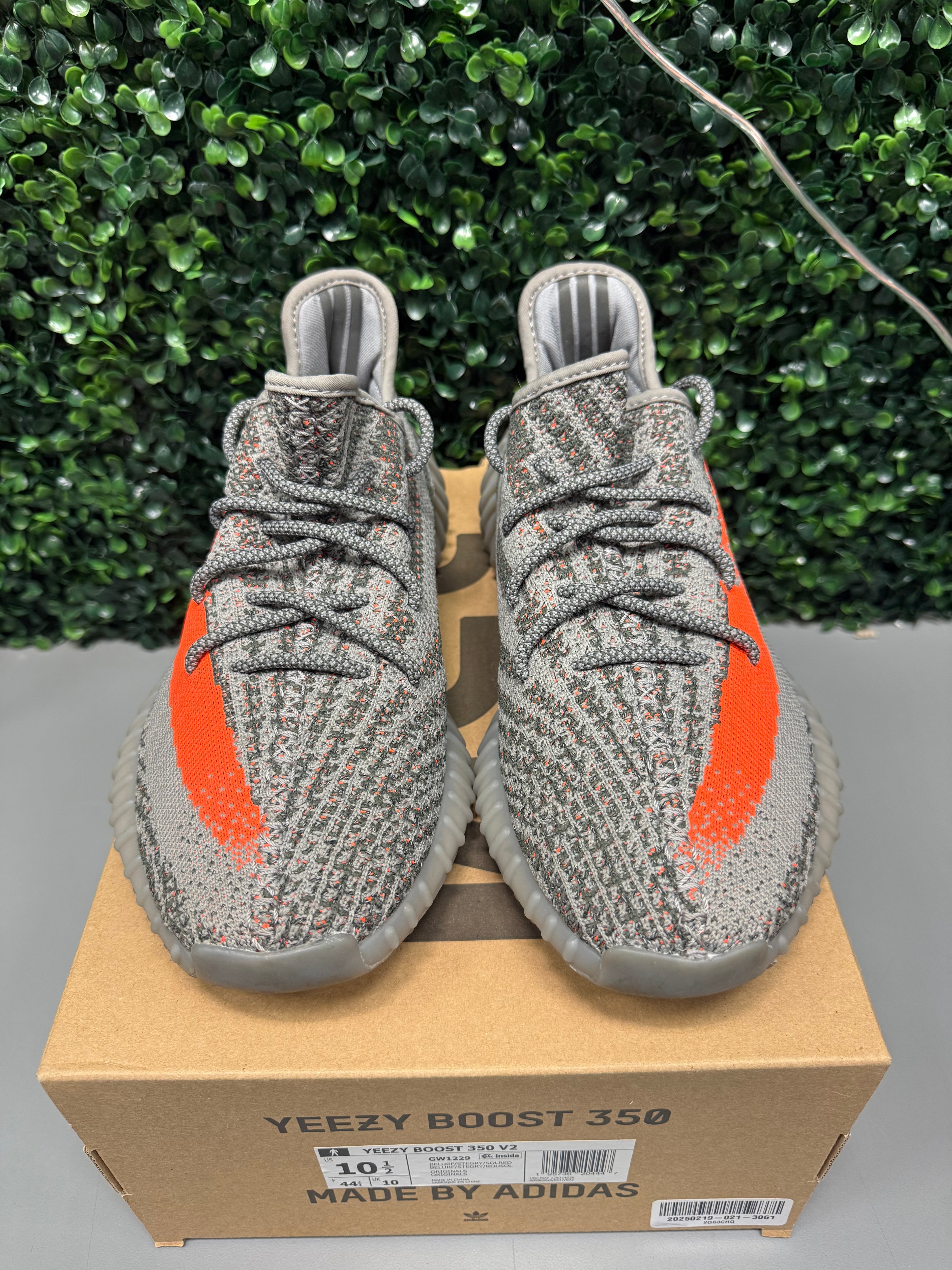 Yeezy 350 V2 "Beluga RF" Size 10.5 Preowned
