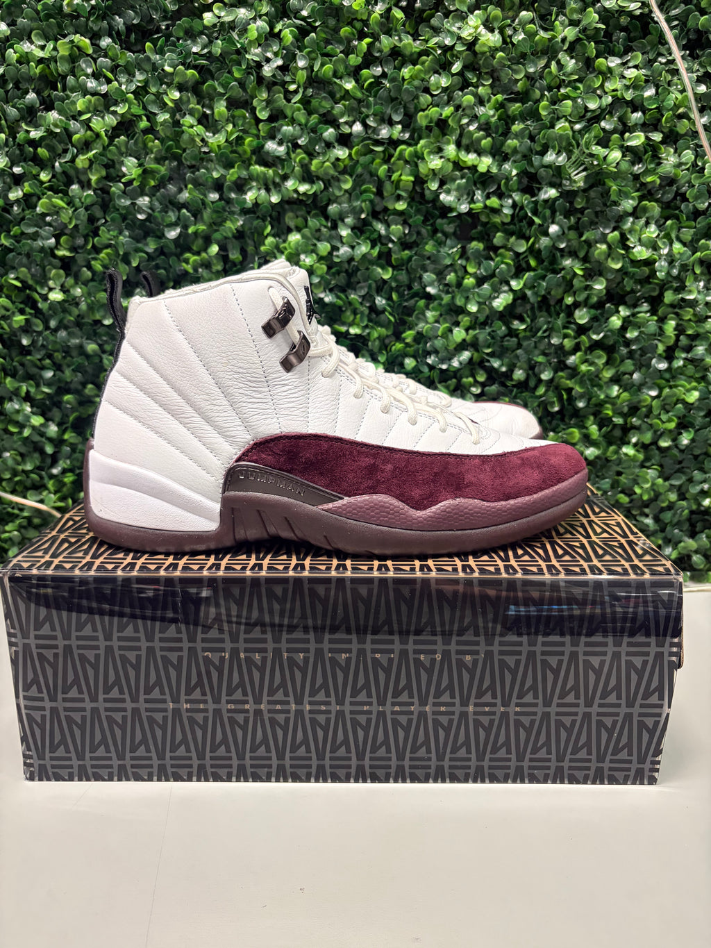 Jordan 12 Retro SP A Ma Maniére "White" Preowned Size 12W/10.5M