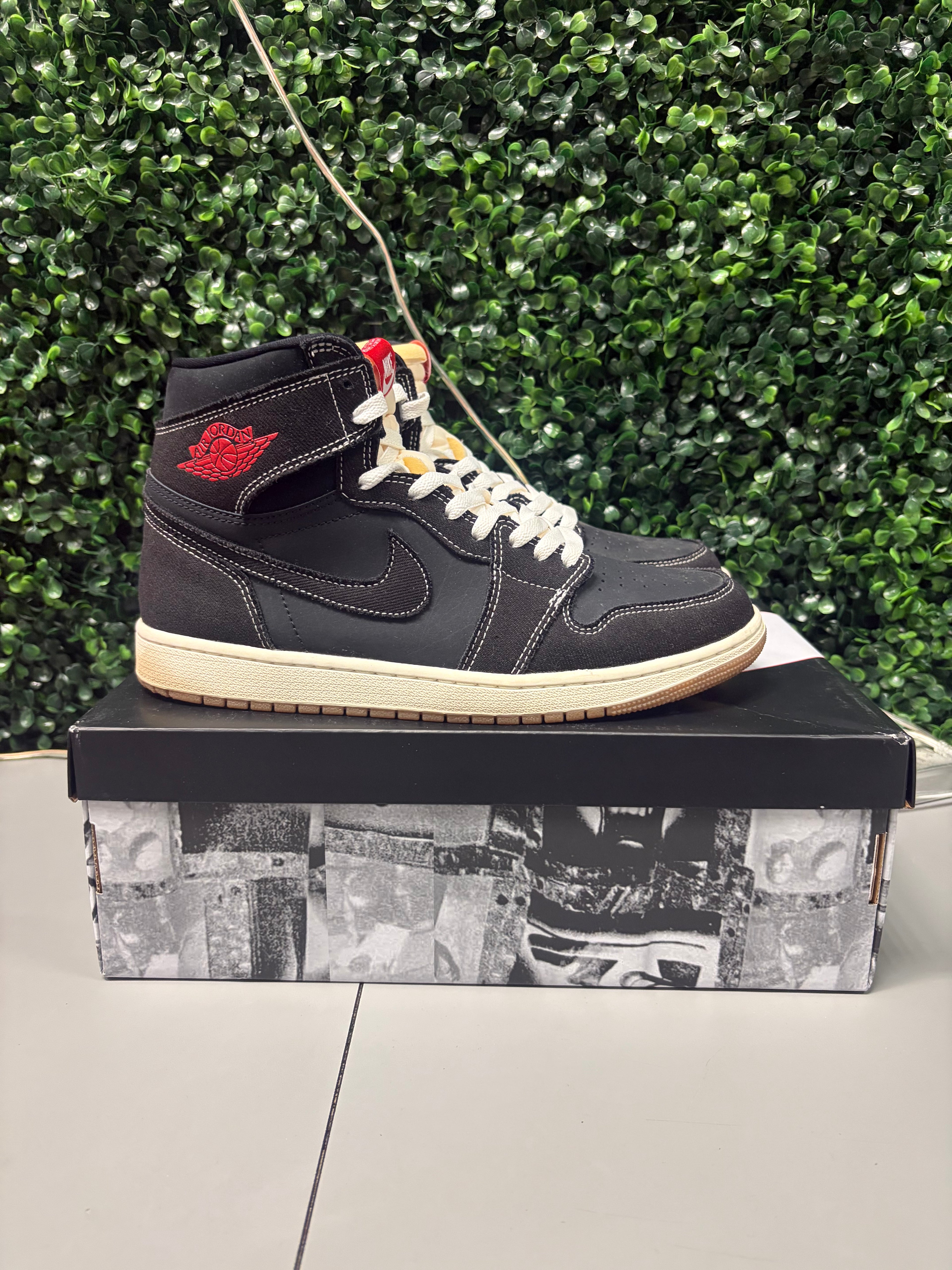 Jordan 1 High "Flight Club" Size 9.5 Preowned