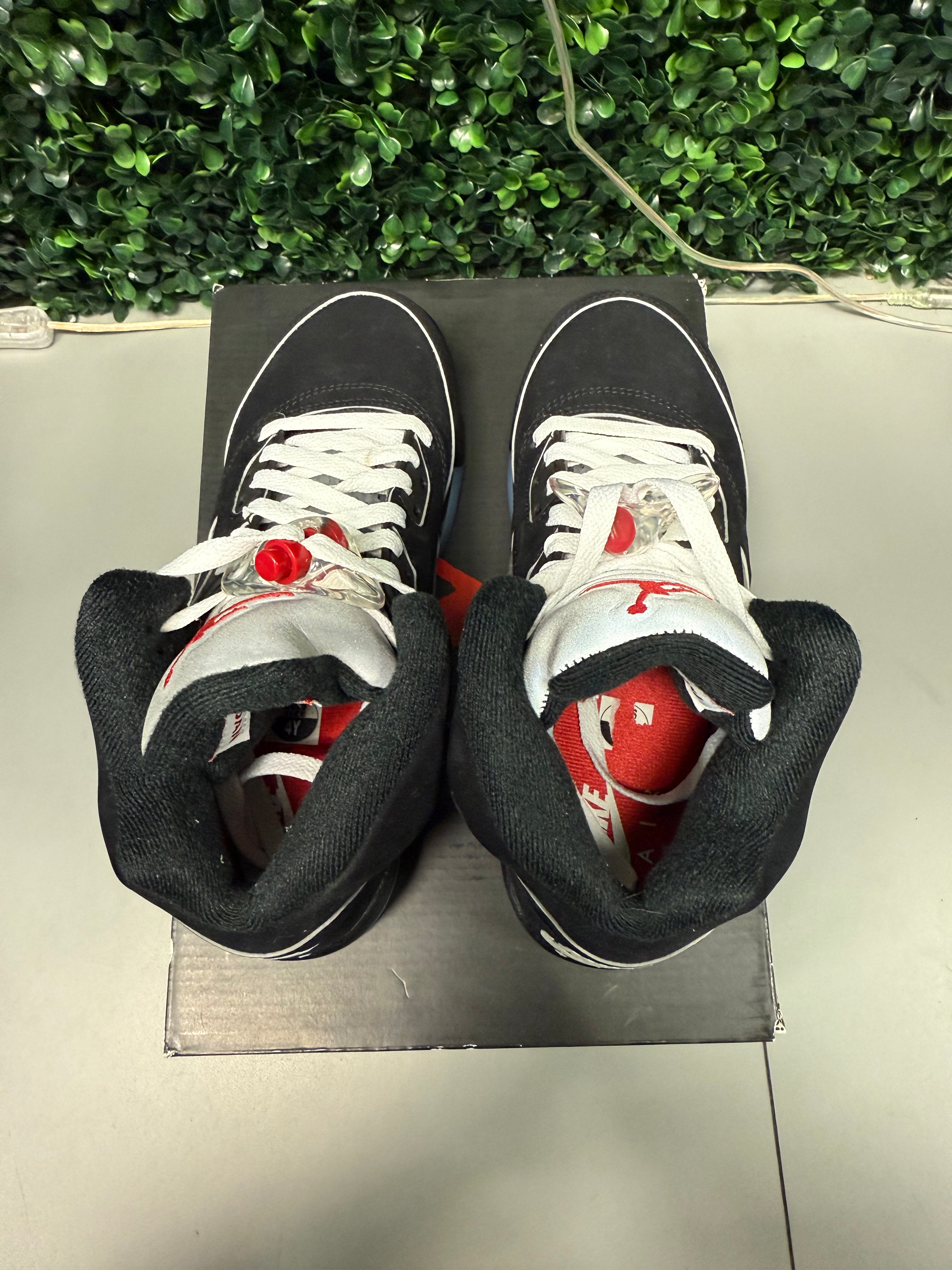 Jordan 5 "Metallic Reimagined" Size 4Y Preowned