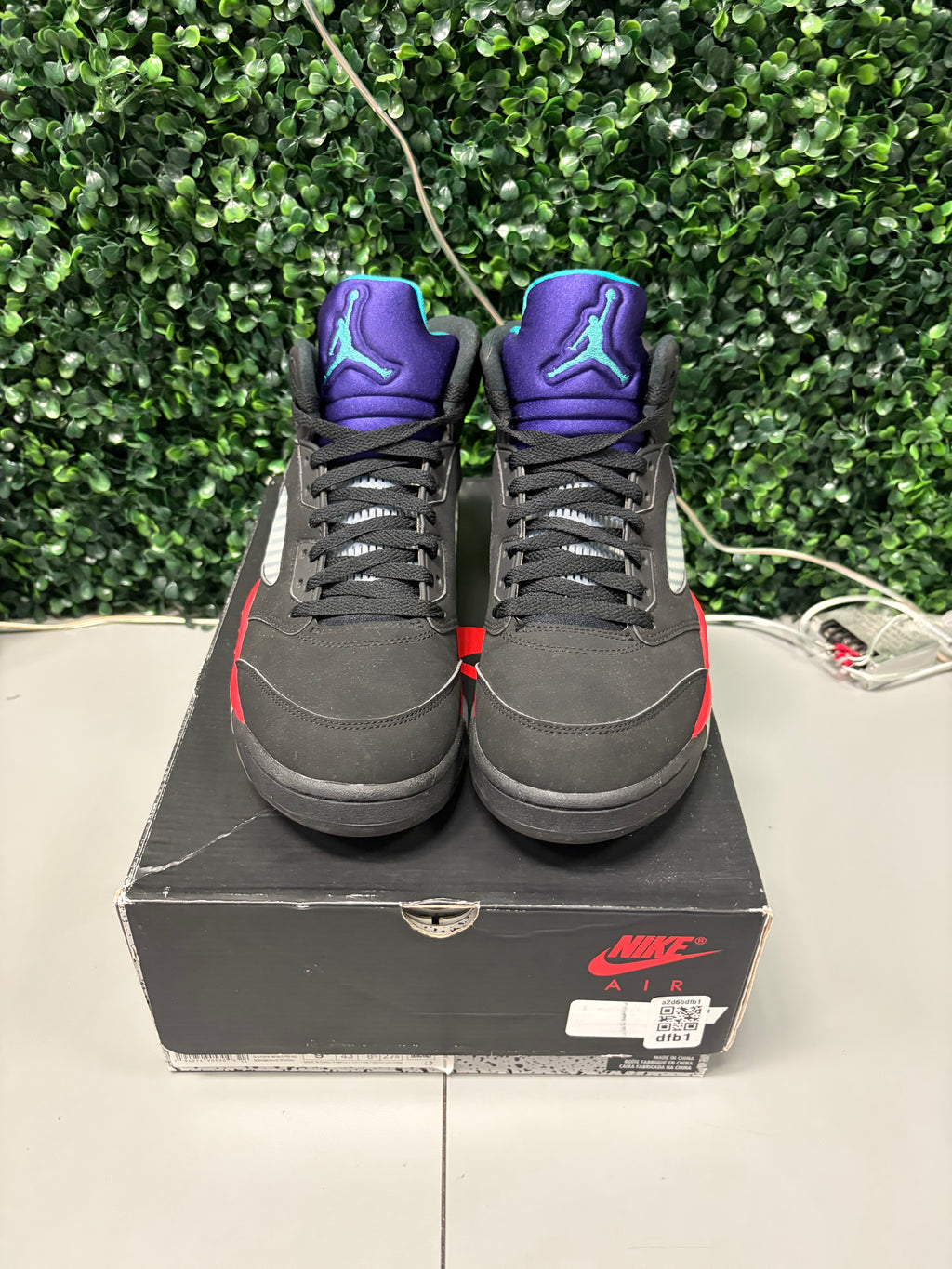 Jordan 5 Retro "Top 3" Size 9.5 Preowned