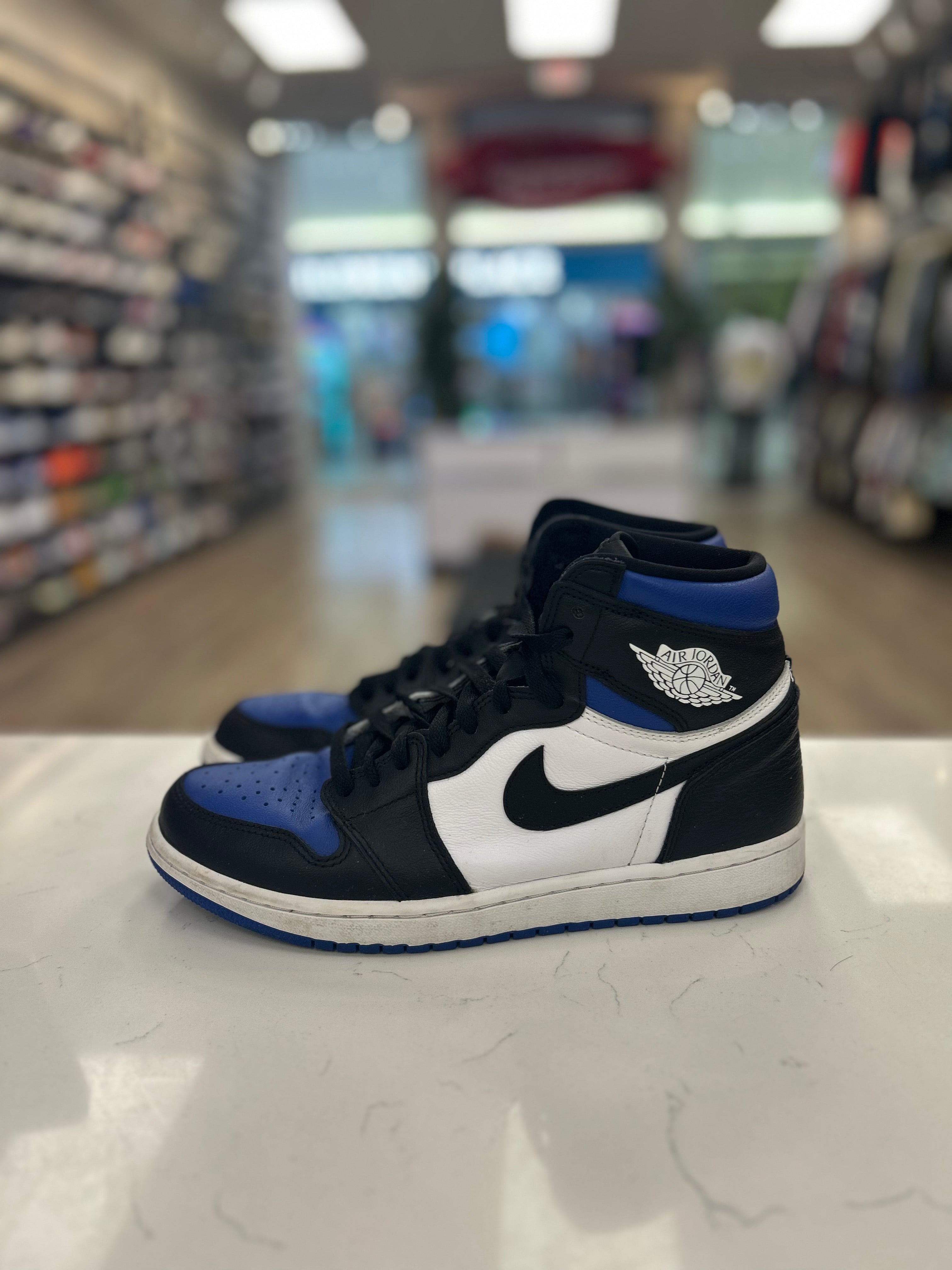 Jordan 1 Retro High “Royal Toe” Preowned Size 10M