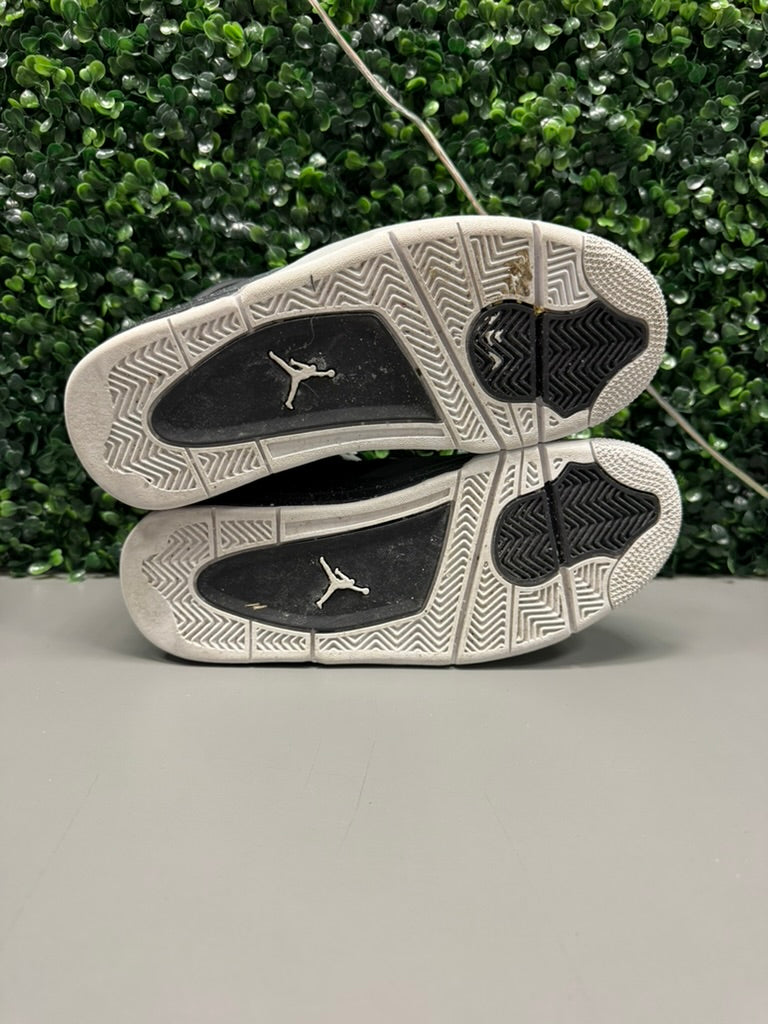 Jordan 4 "Fear" Size 7Y Preowned