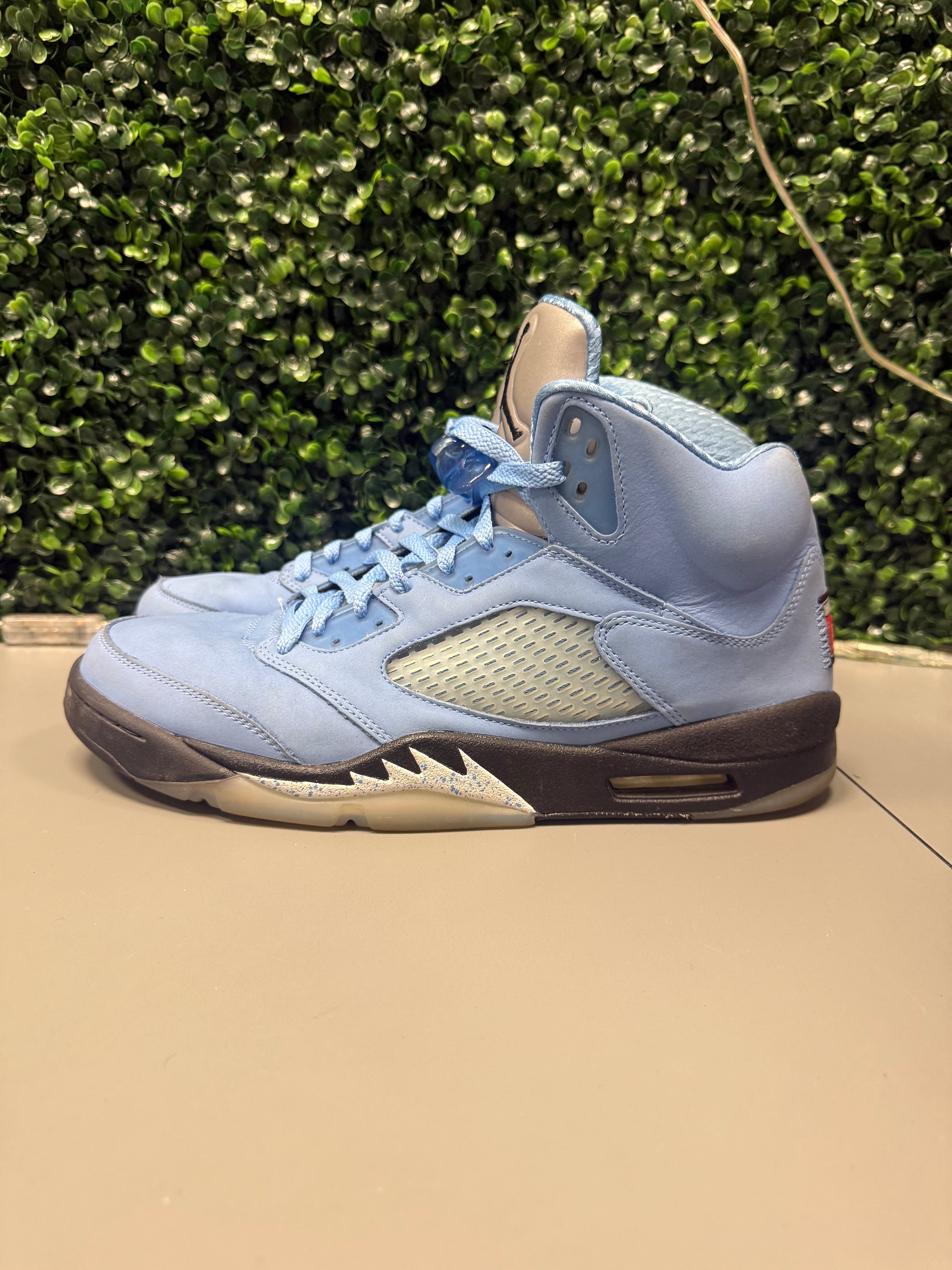 Jordan 5 "UNC" Size 13 Preowned