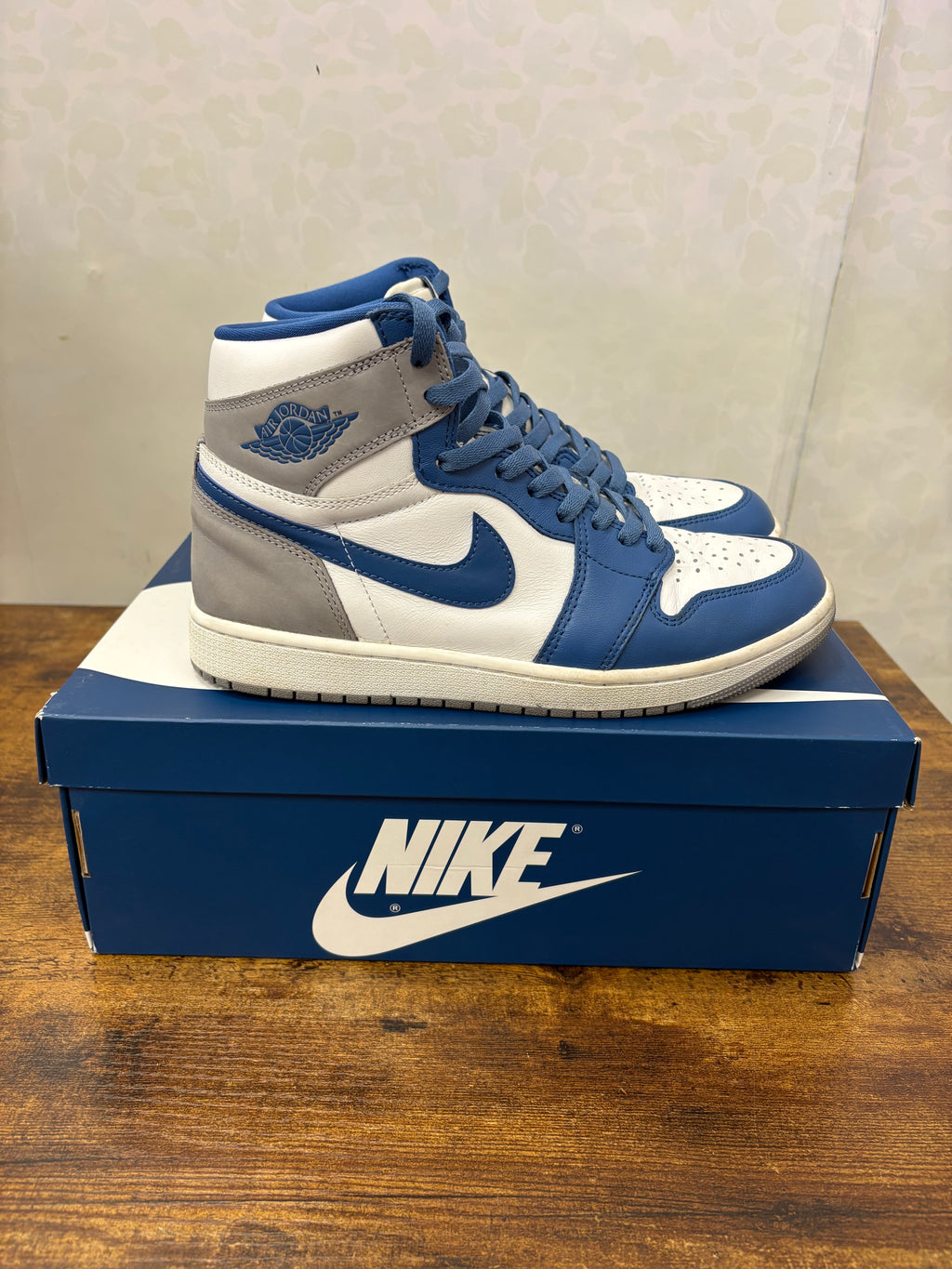 Jordan 1 “True Blue” Preowned Size 9