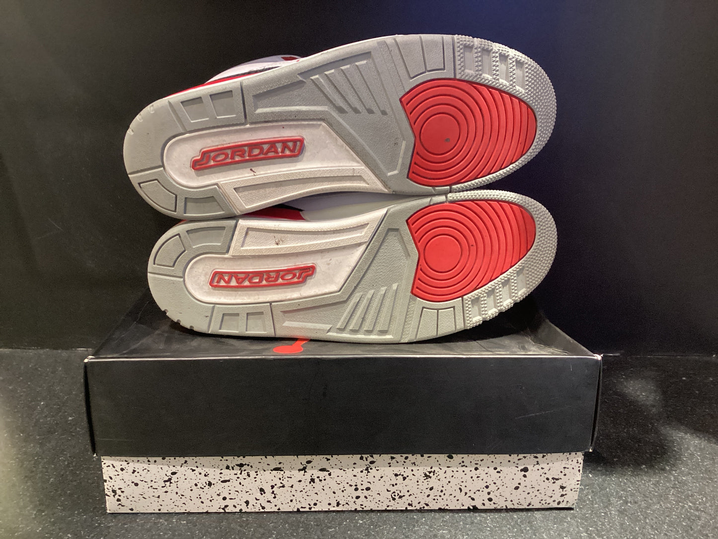 Jordan 3 “Fire Red” (2013) Preowned Size 14