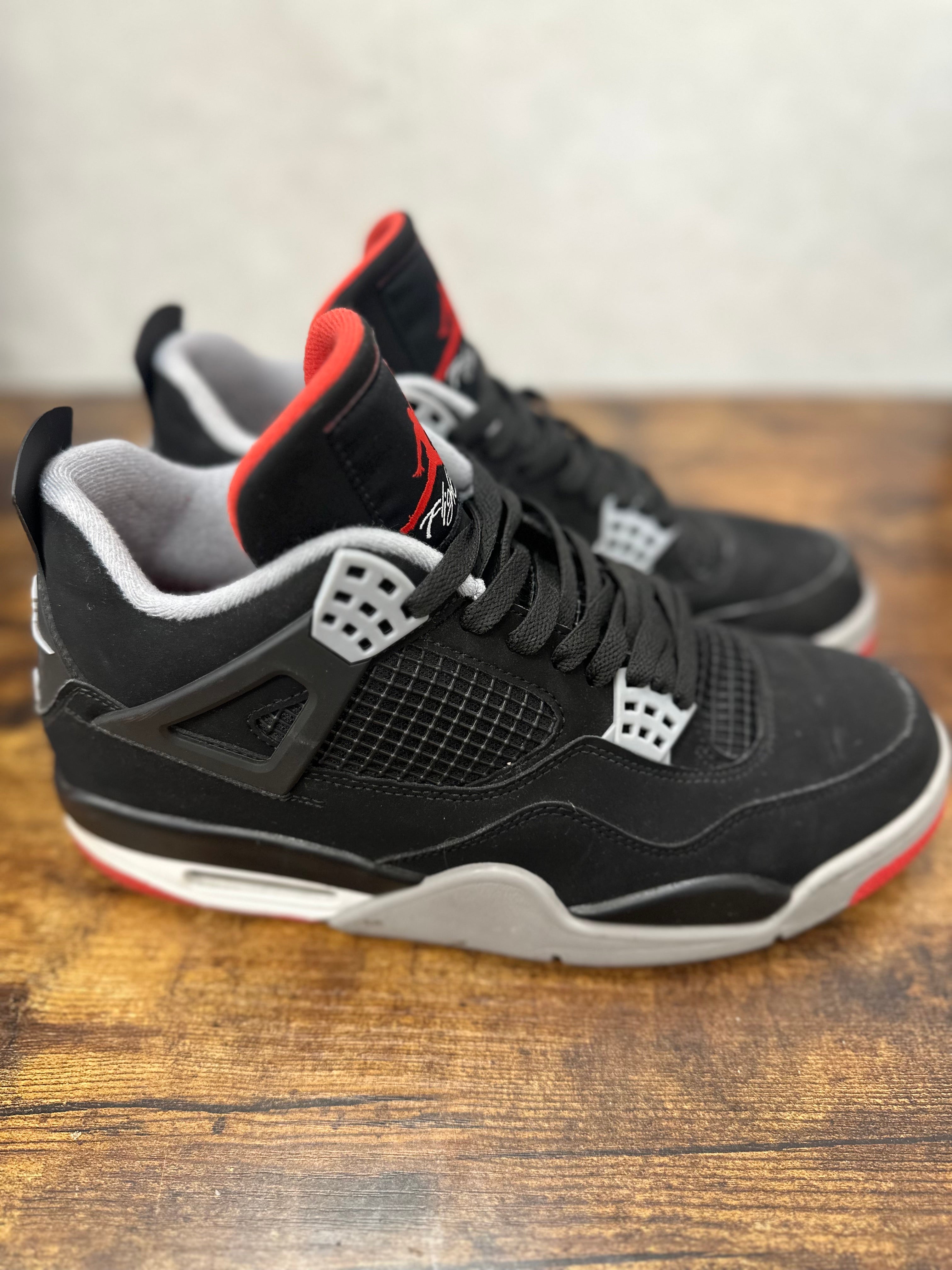 Jordan 4 Retro “Bred” Size 10 Preowned no box