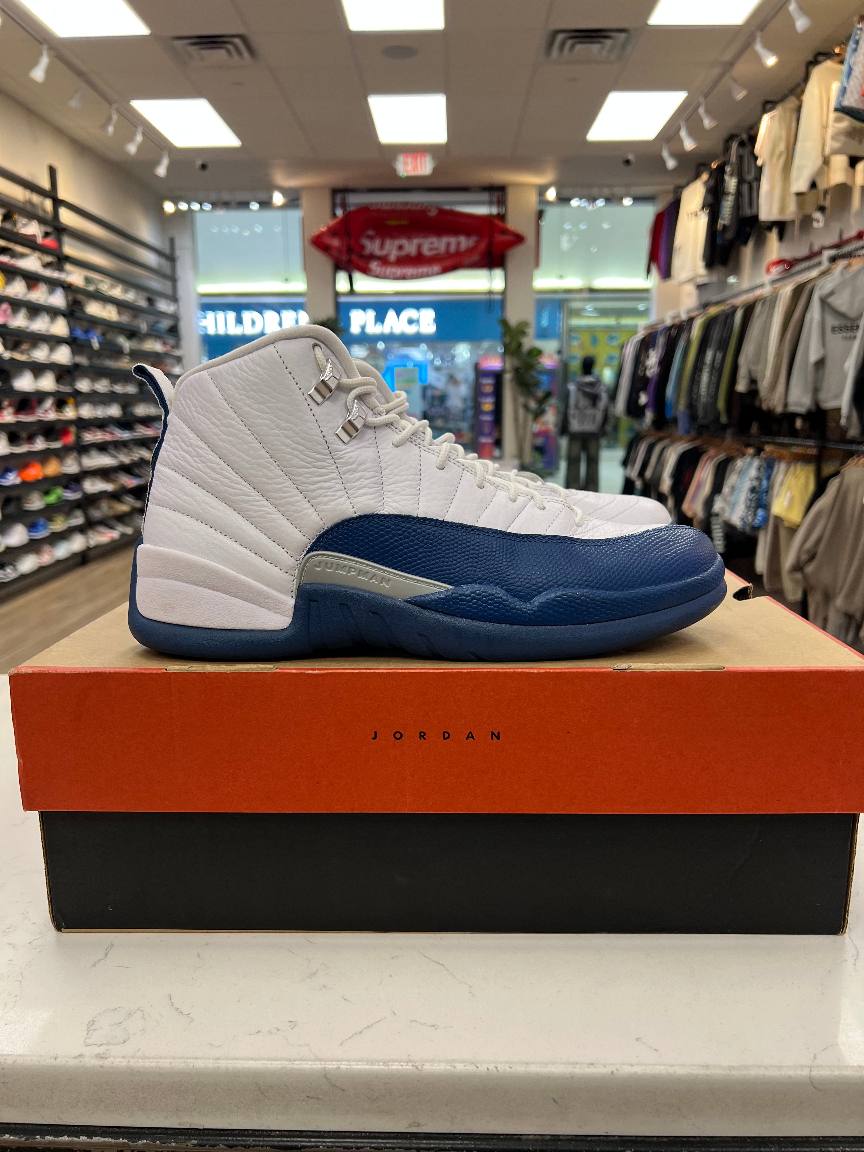 Jordan 12 “French Blue” Size 11M preowned