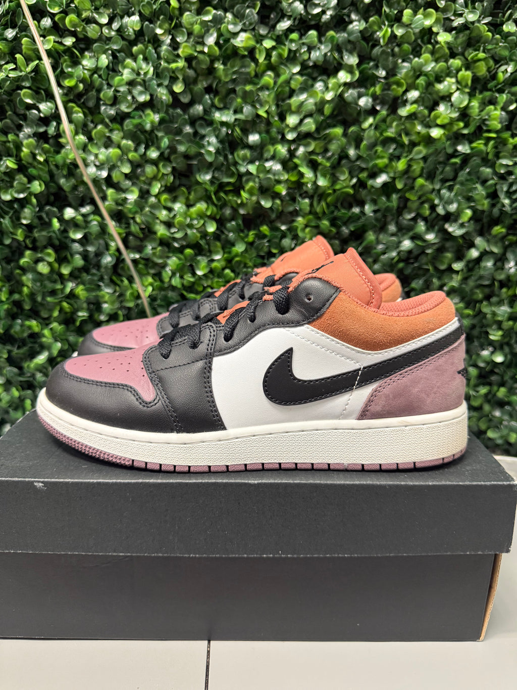 Jordan 1 Low "Orange Sky" Size 6.5Y Preowned