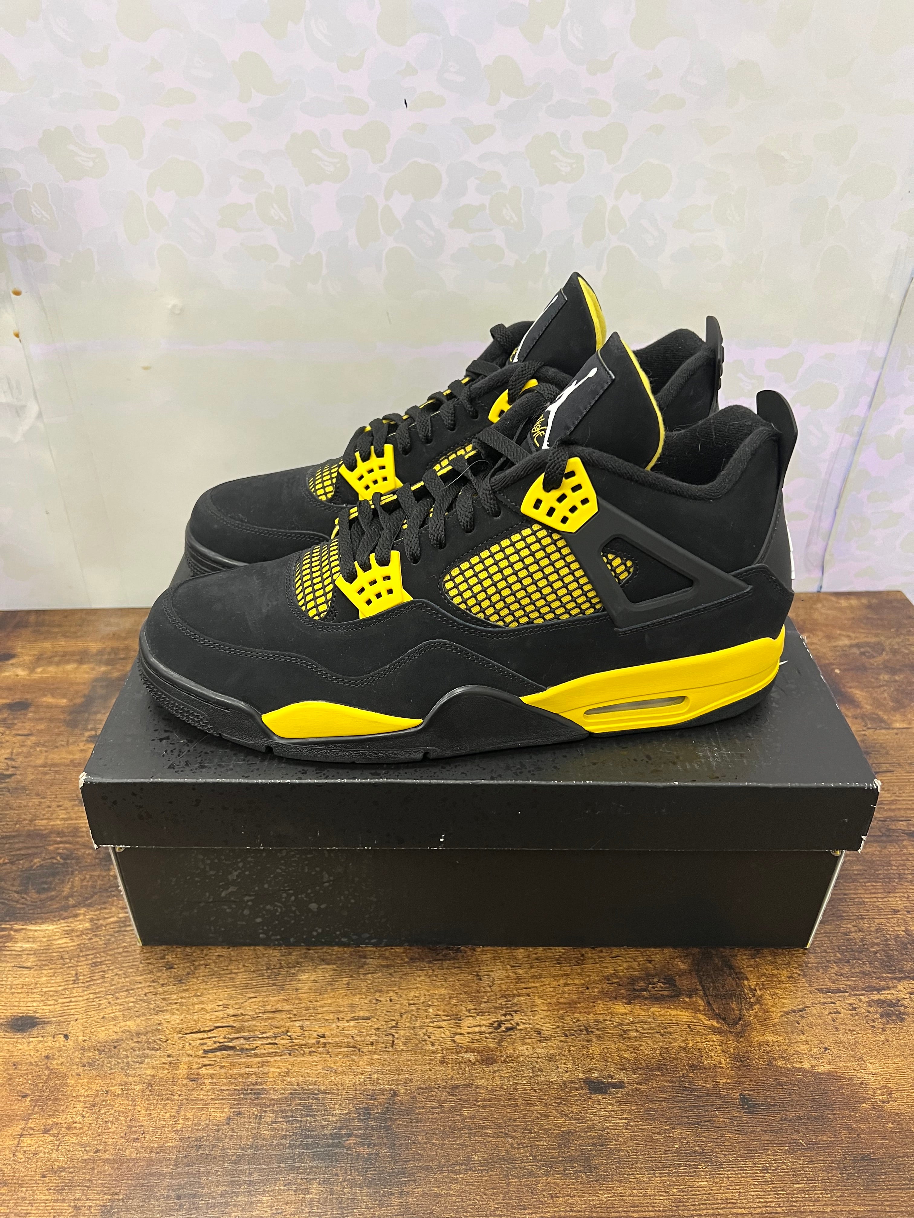Jordan 4 “Thunder” Size 14 Preowned
