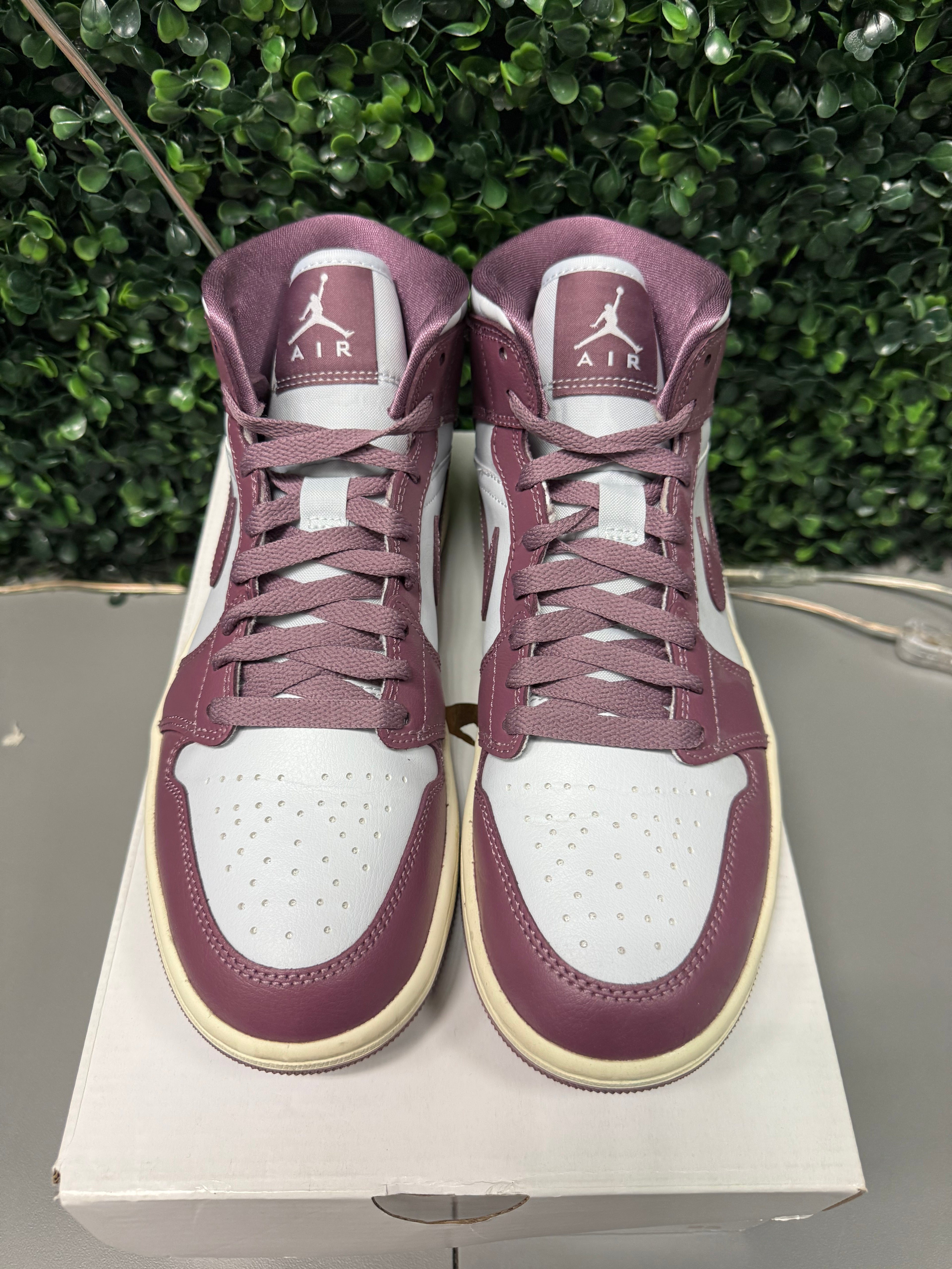 Jordan 1 Mid "Sky J Muave" Size 7.5W Preowned