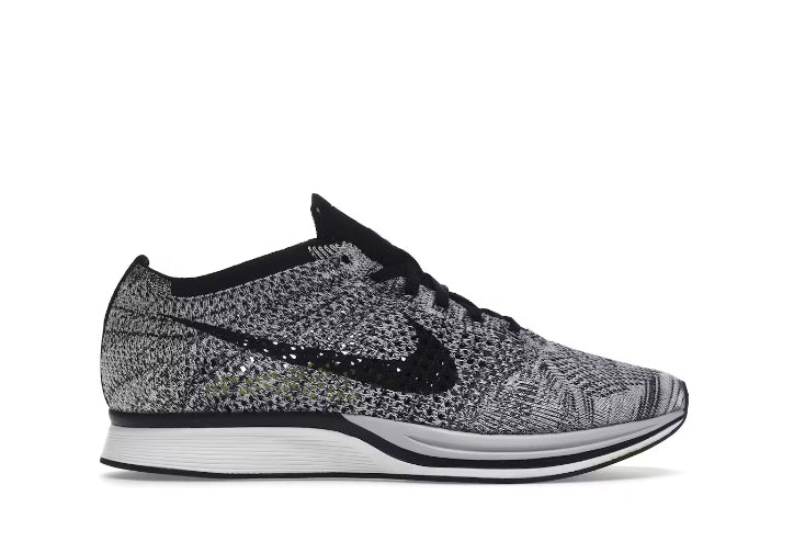 Nike Flyknit Racer “Oreo”