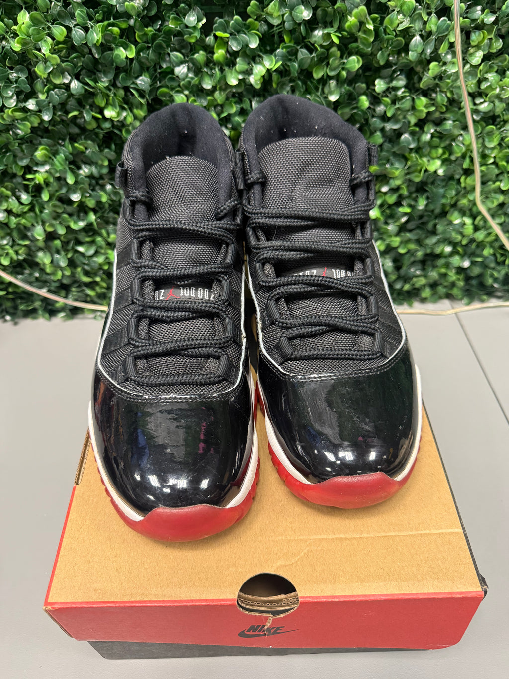 Jordan 11 High "Bred" Size 9.5 Preowned