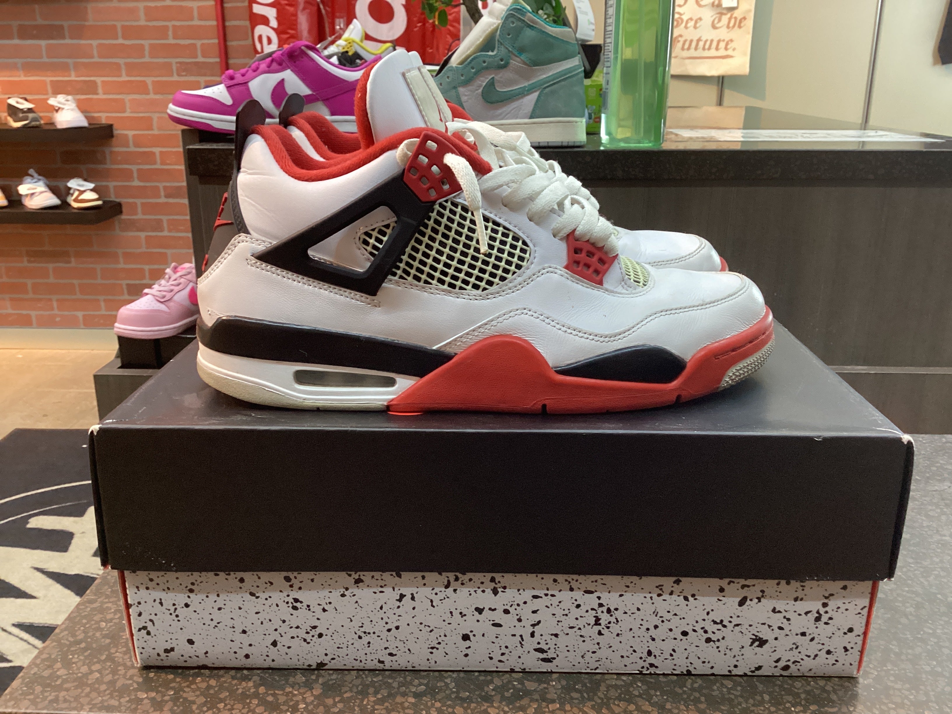 Jordan 4 “Fire Red” Preowned Size 10.5