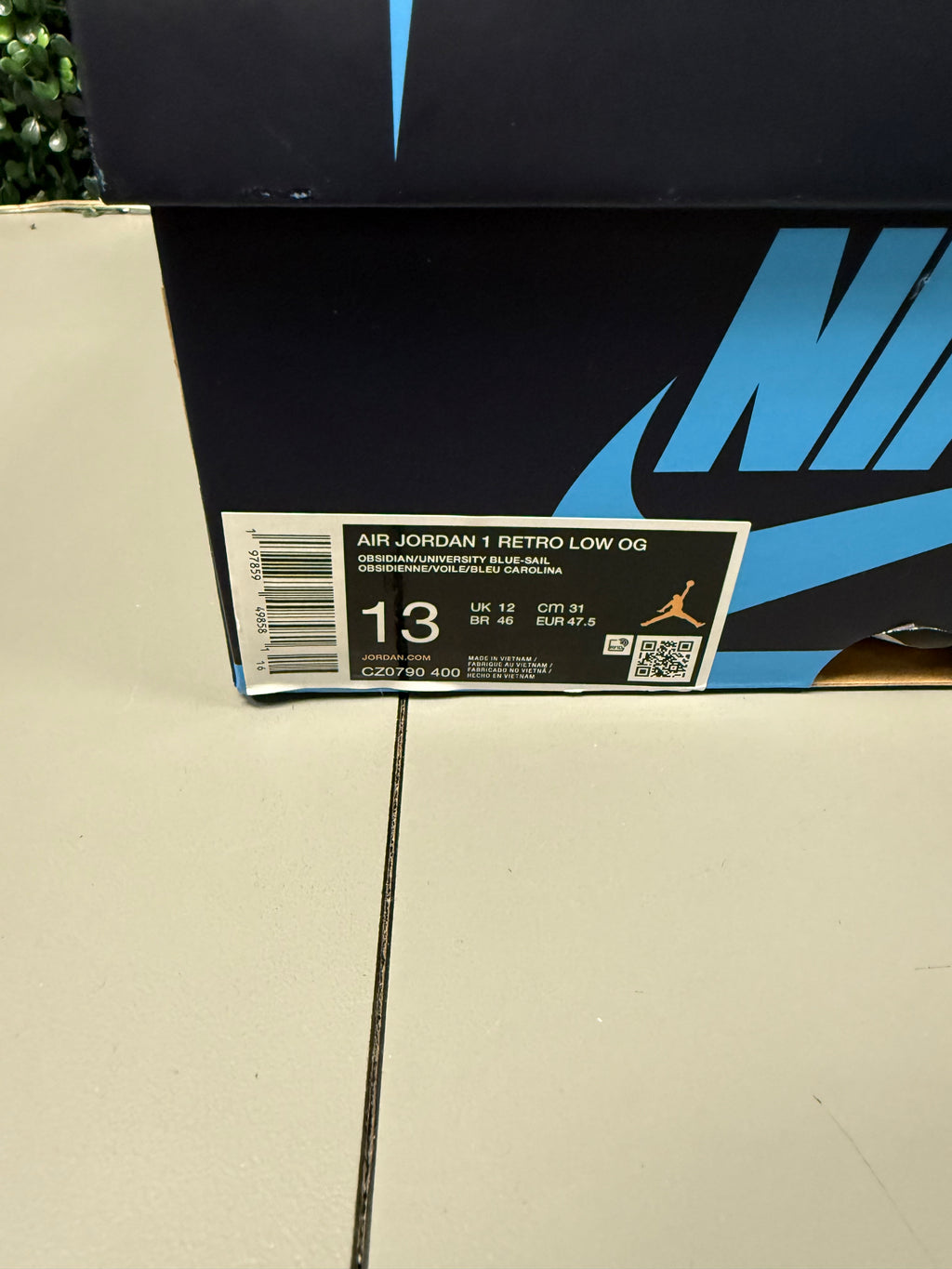 Jordan 1 Low "Obsidian" Size 13 Preowned