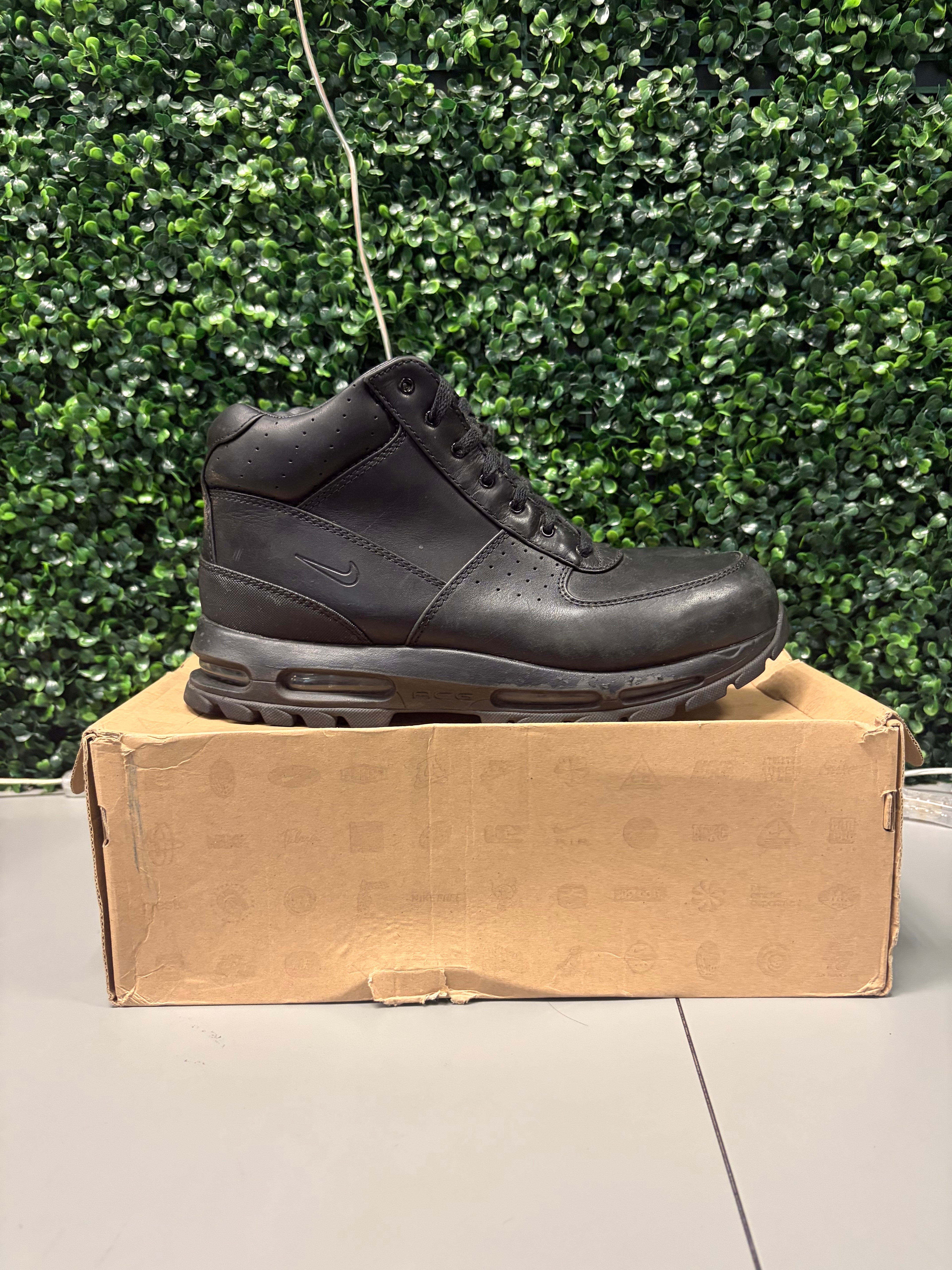 Nike Air Max Goadome " Black" Size 13 Preowned