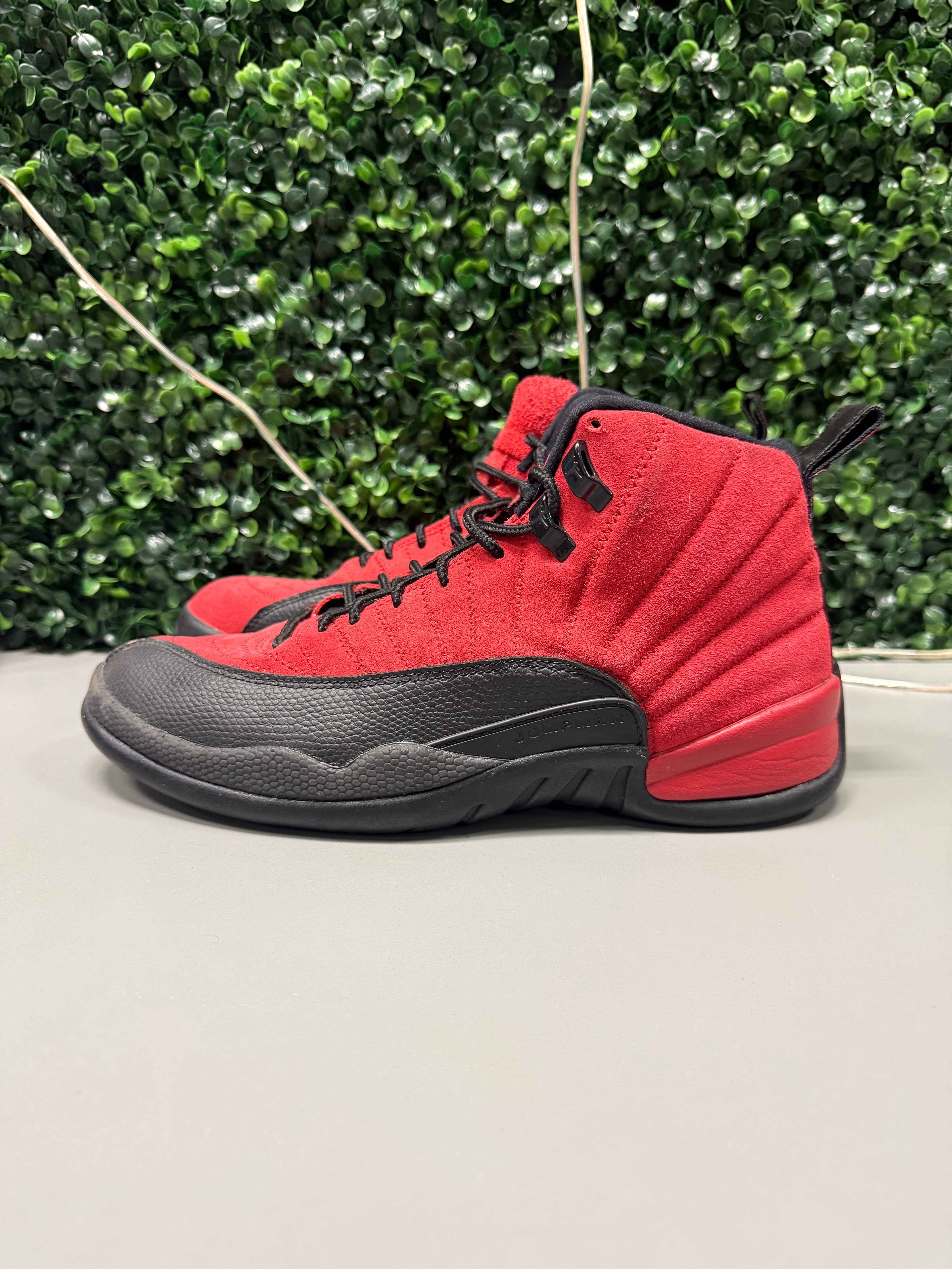 Jordan 12 "Reverse Flu Game" Size 8.5 Preowned