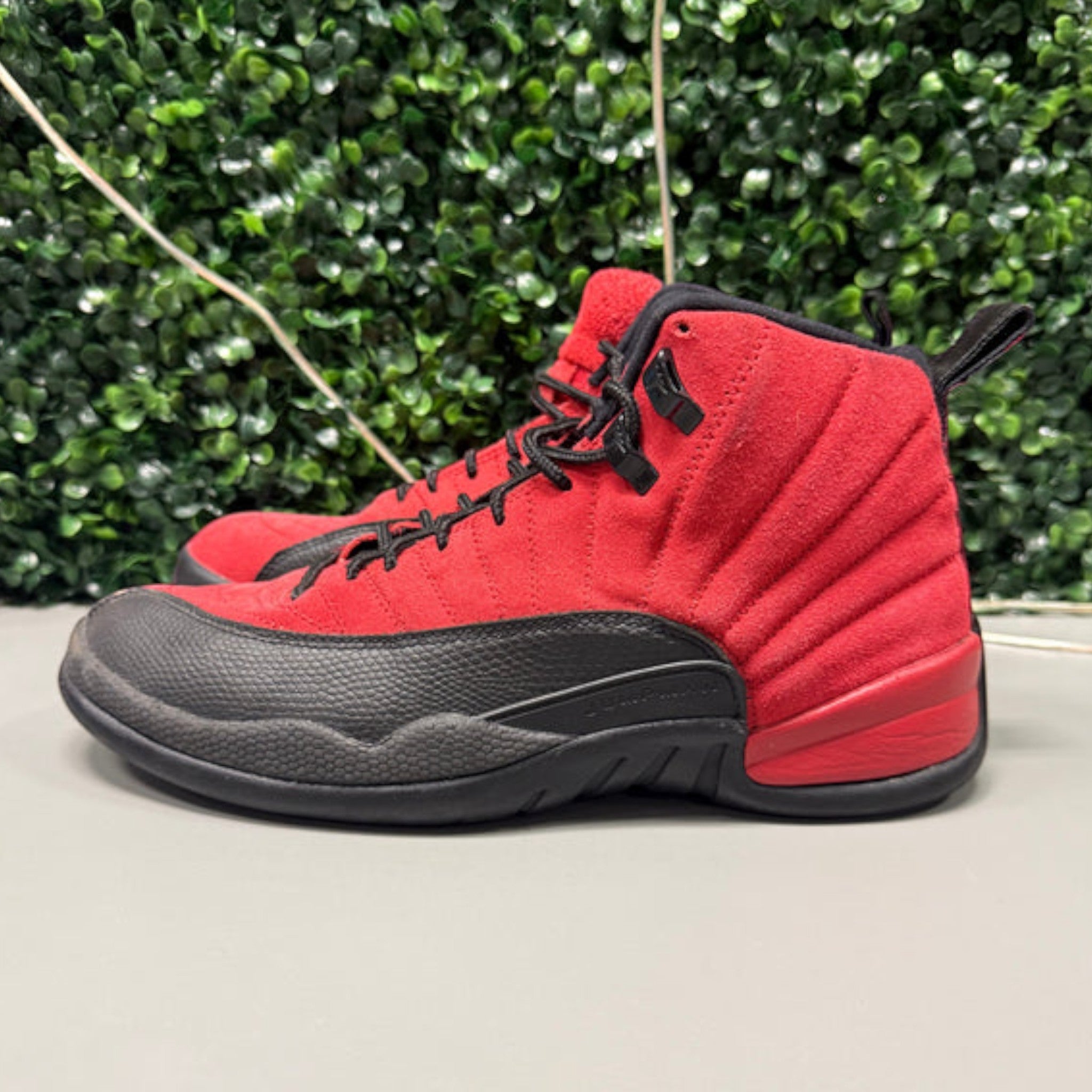 Jordan 12 "Reverse Flu Game" Size 8.5 Preowned