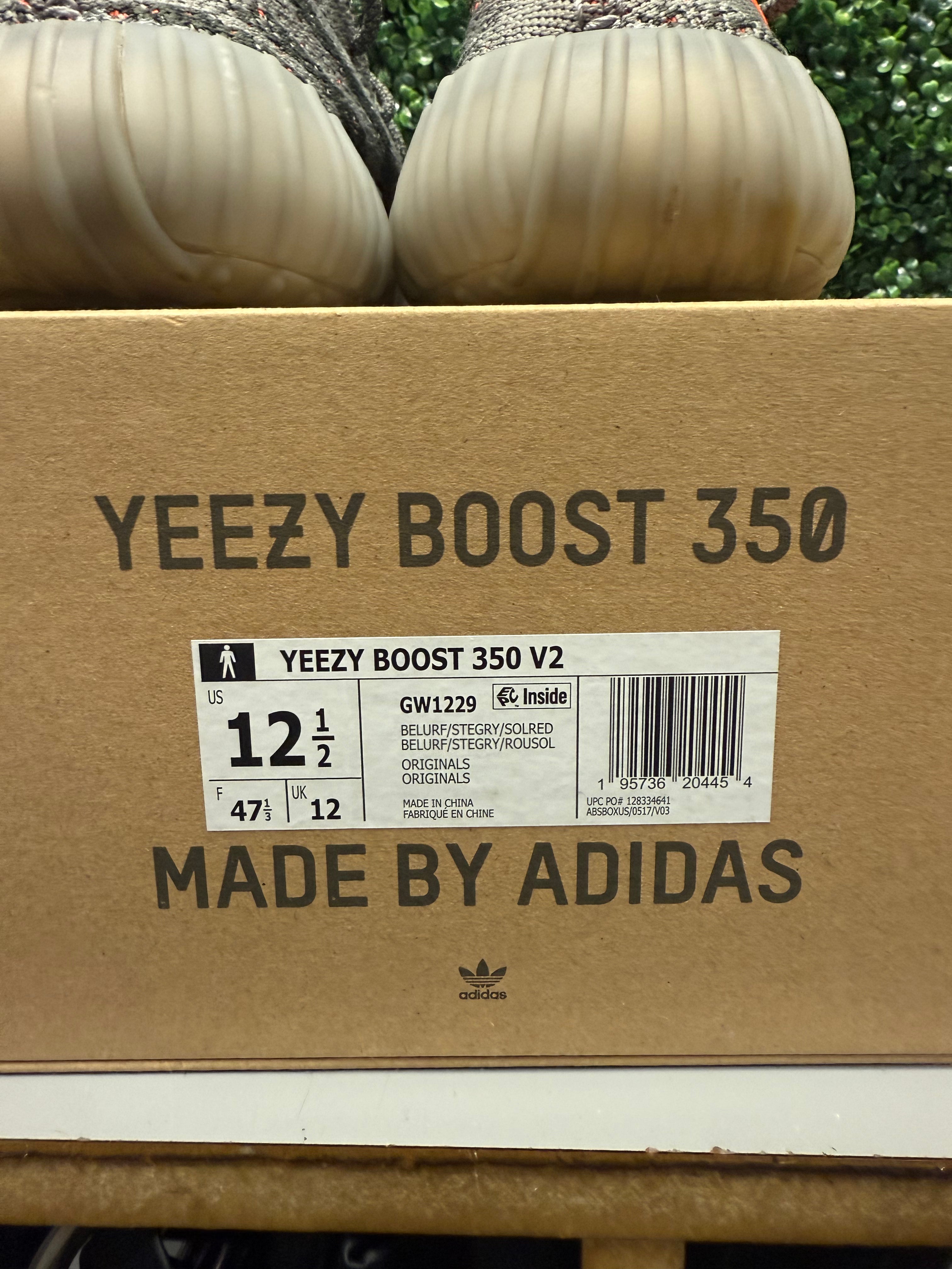 Yeezy 350 V2 "Beluga Reflective" Size 12.5 Preowned
