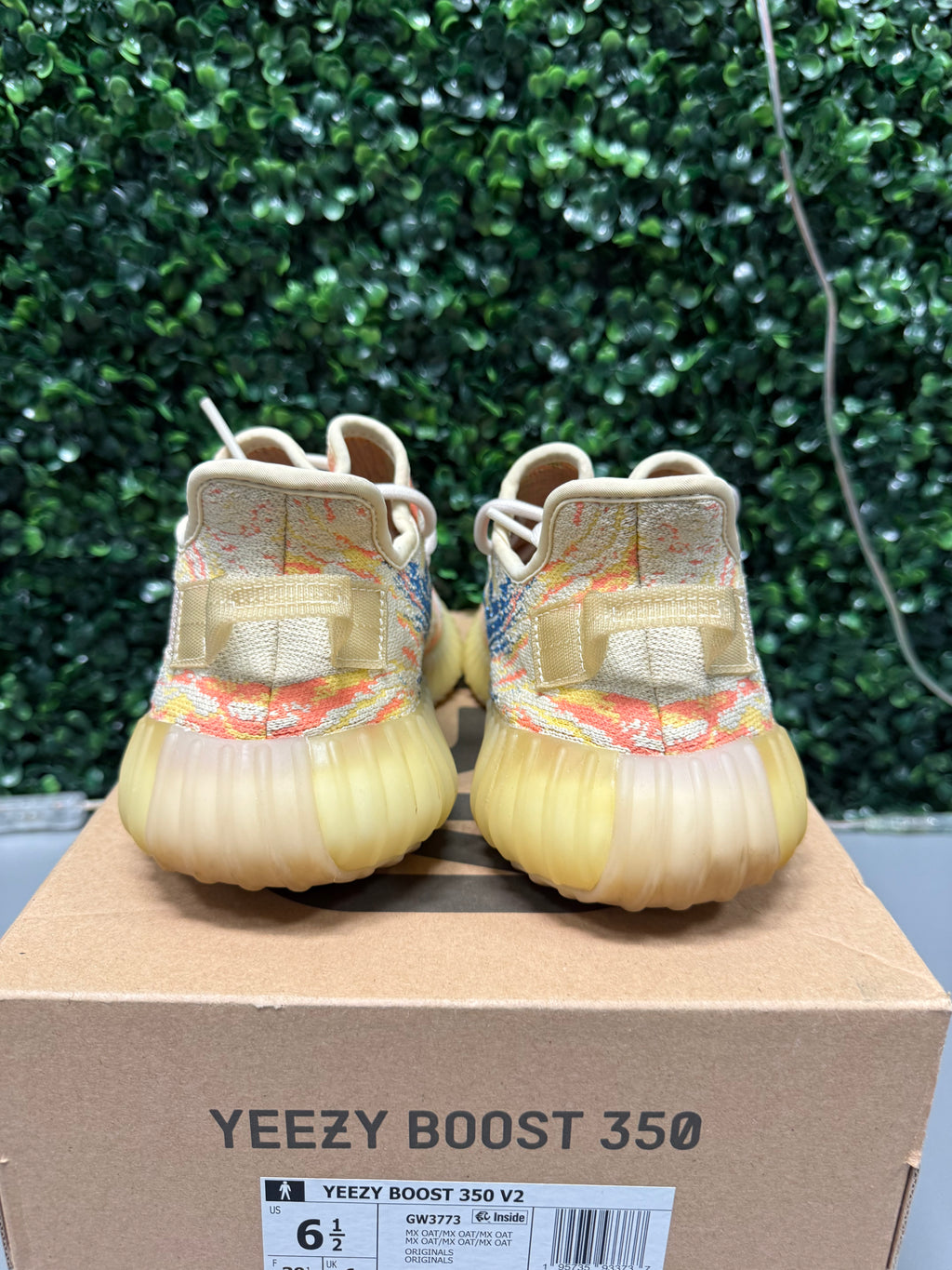 Yeezy 350 V2 "Mx Oat" Size 6.5 Preowned