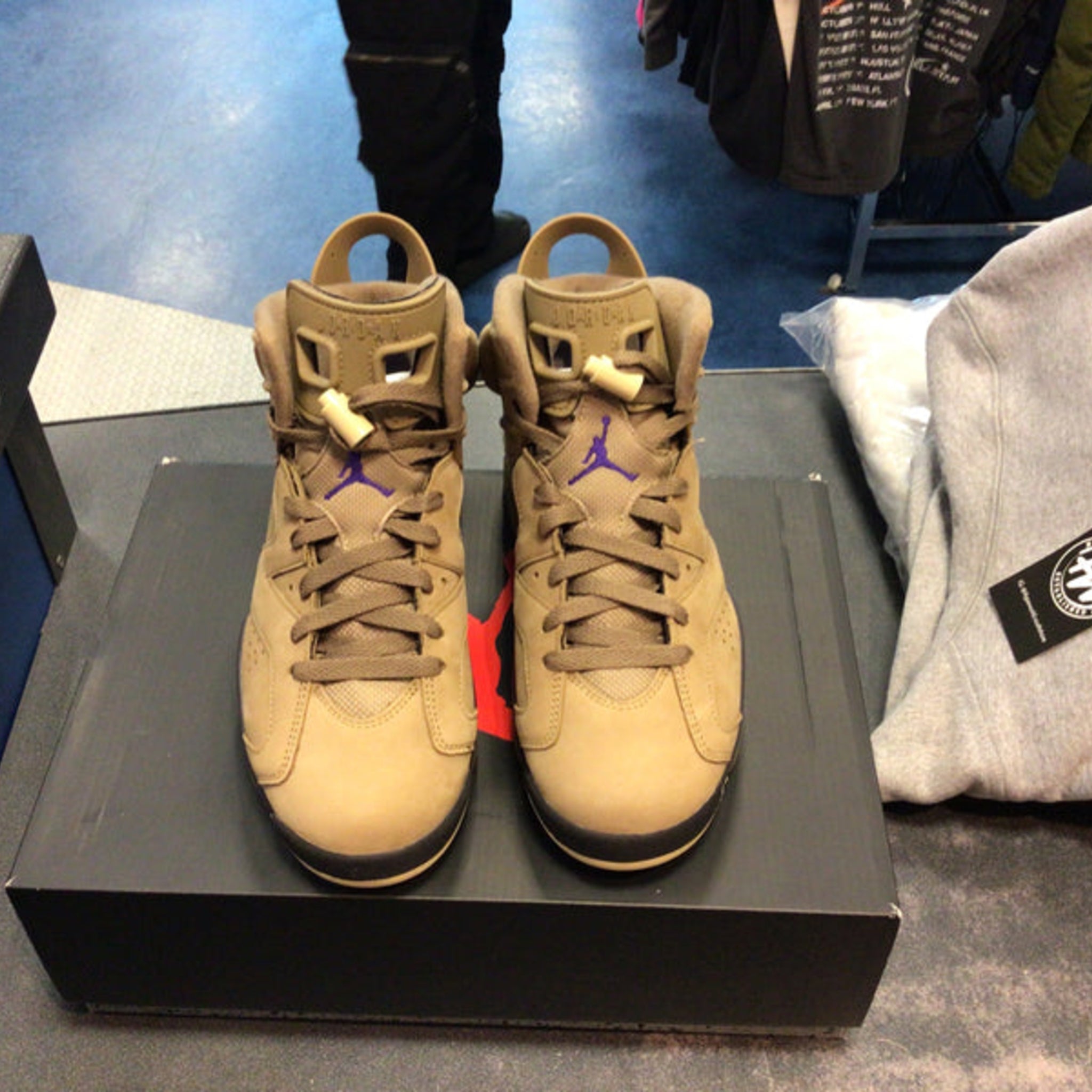 Jordan 6 Retro “Gore-Tex Brown Kelp” 8M/9.5W