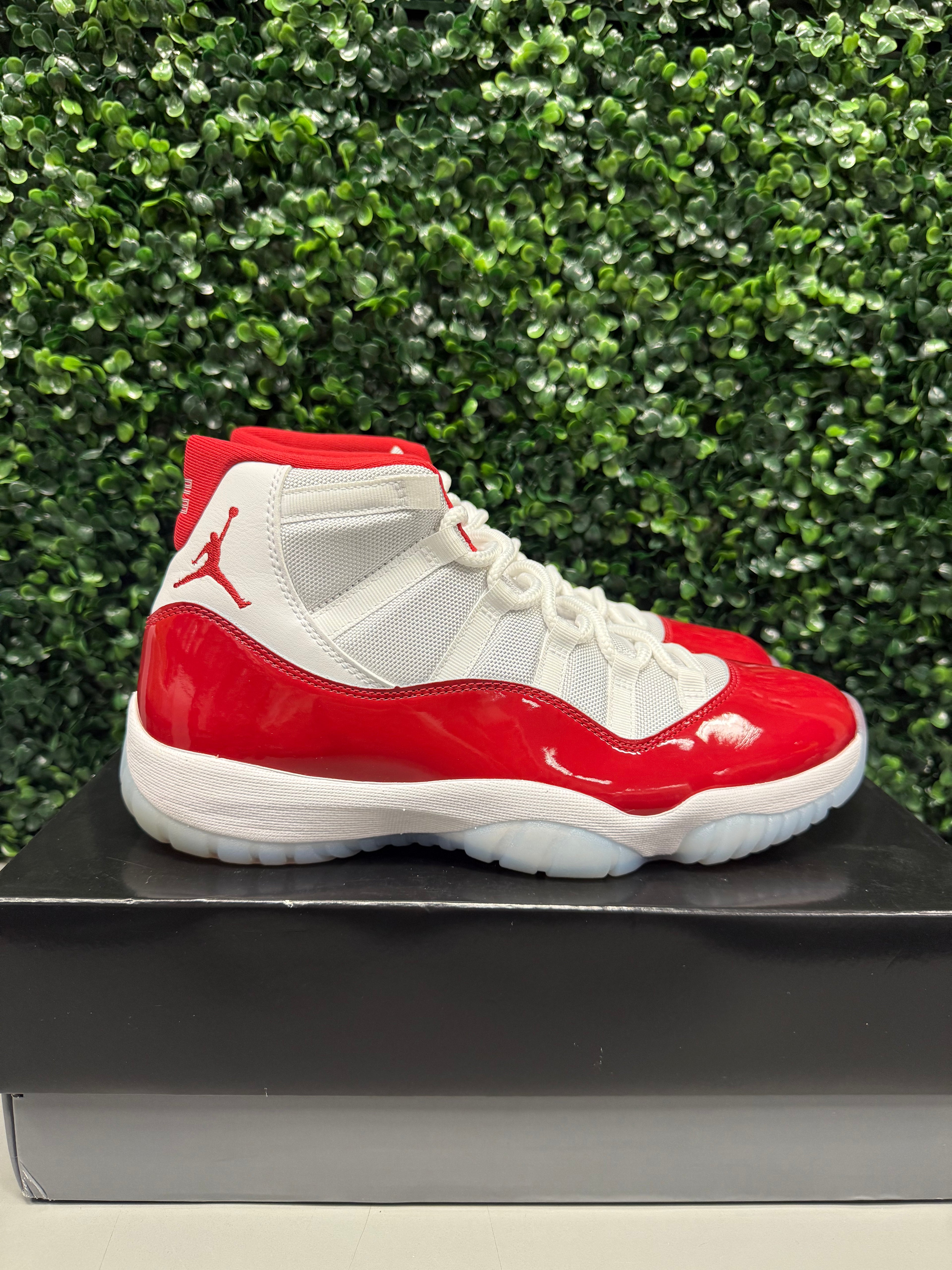 Jordan 11 "Cherry" Size 10.5 Preowned
