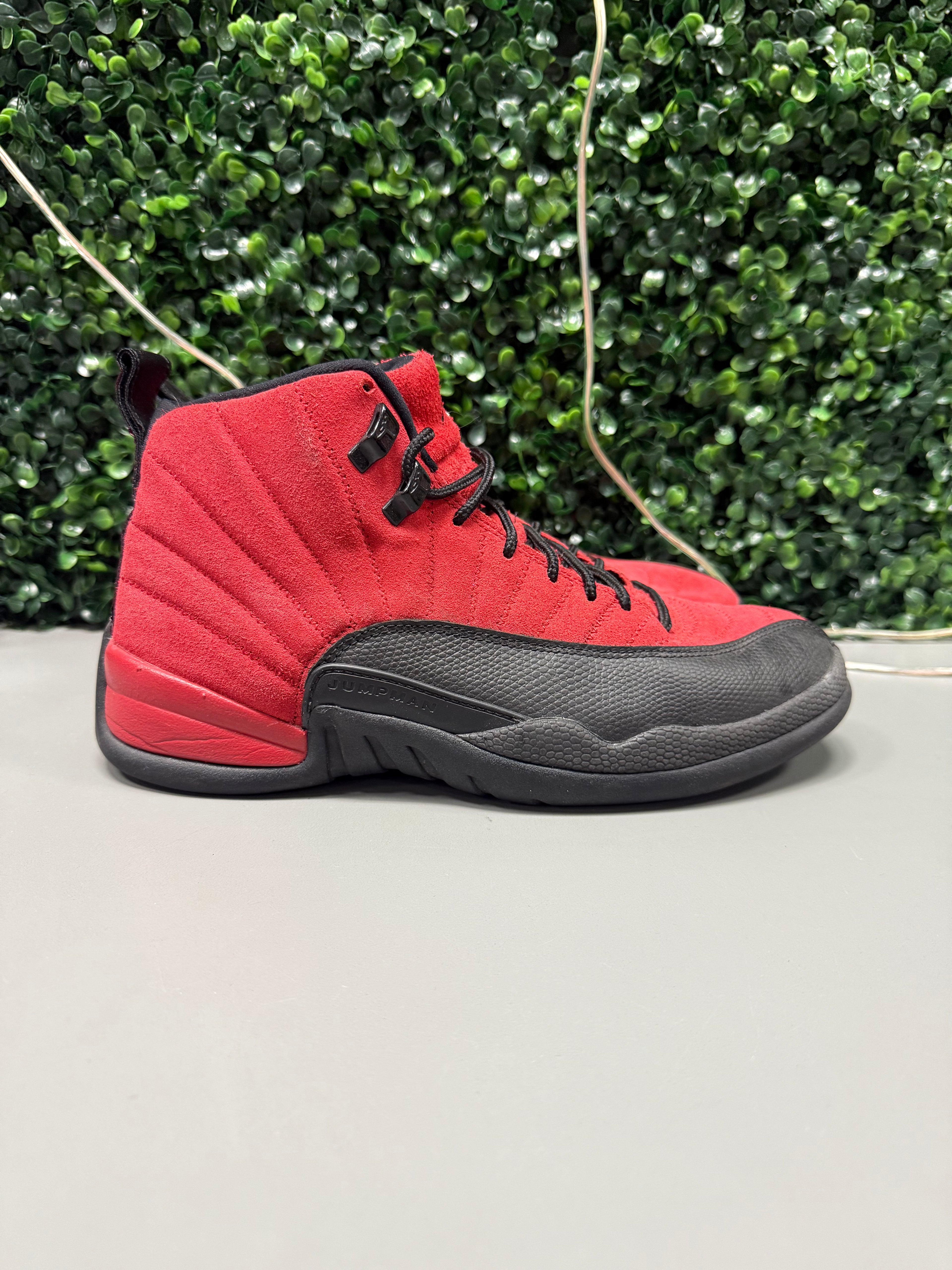 Jordan 12 "Reverse Flu Game" Size 8.5 Preowned