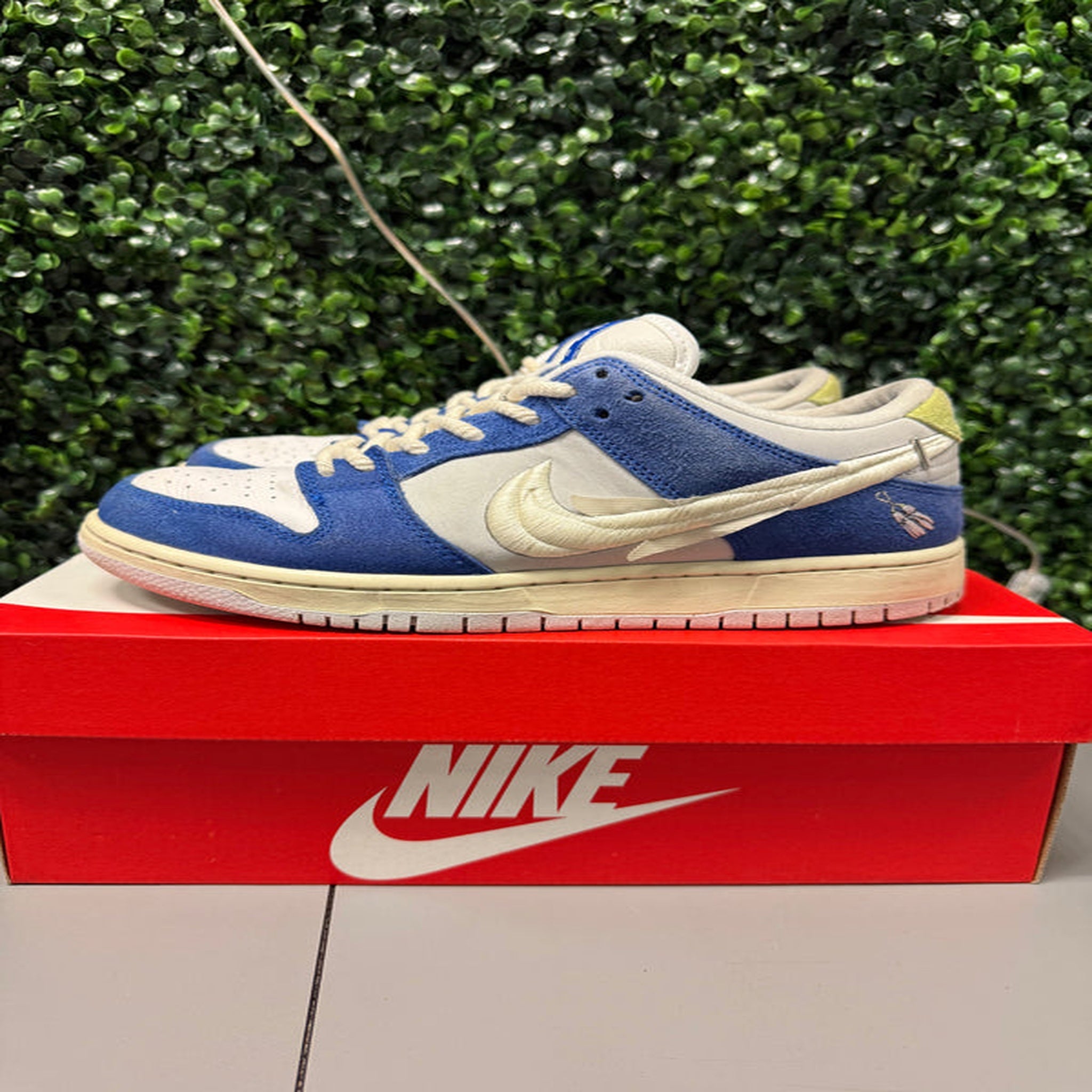 Nike SB Dunk Low Pro "Fly Streetwear Gardenia" Size 9.5 Preowned