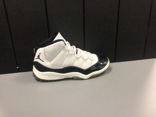 Jordan 11 “Concord” Size 3Y Preowned