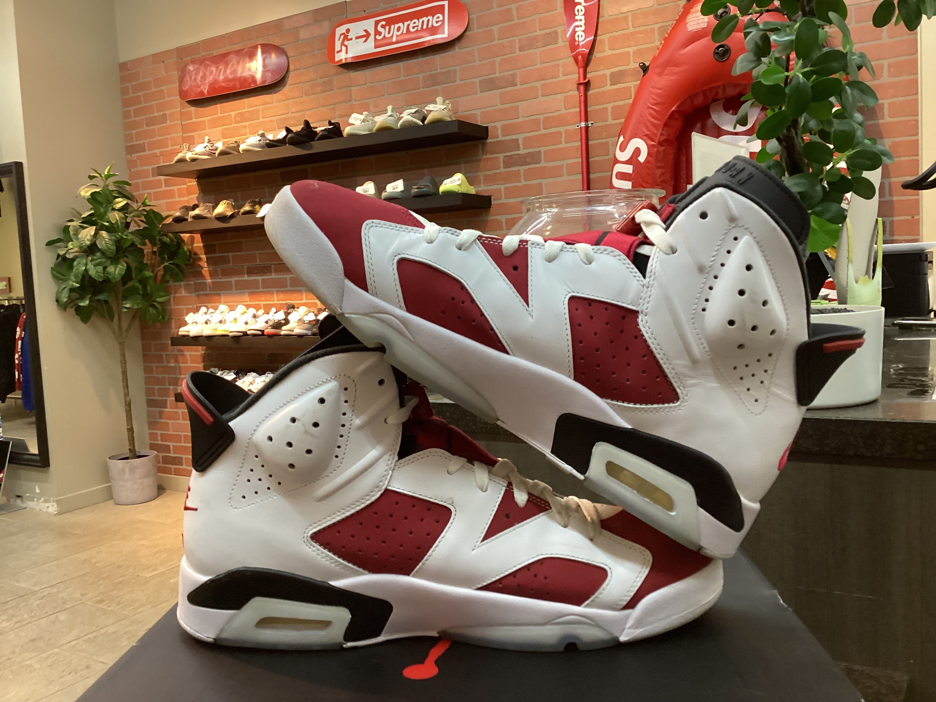 Jordan 6 “Carmine” Pre Owned Size 12