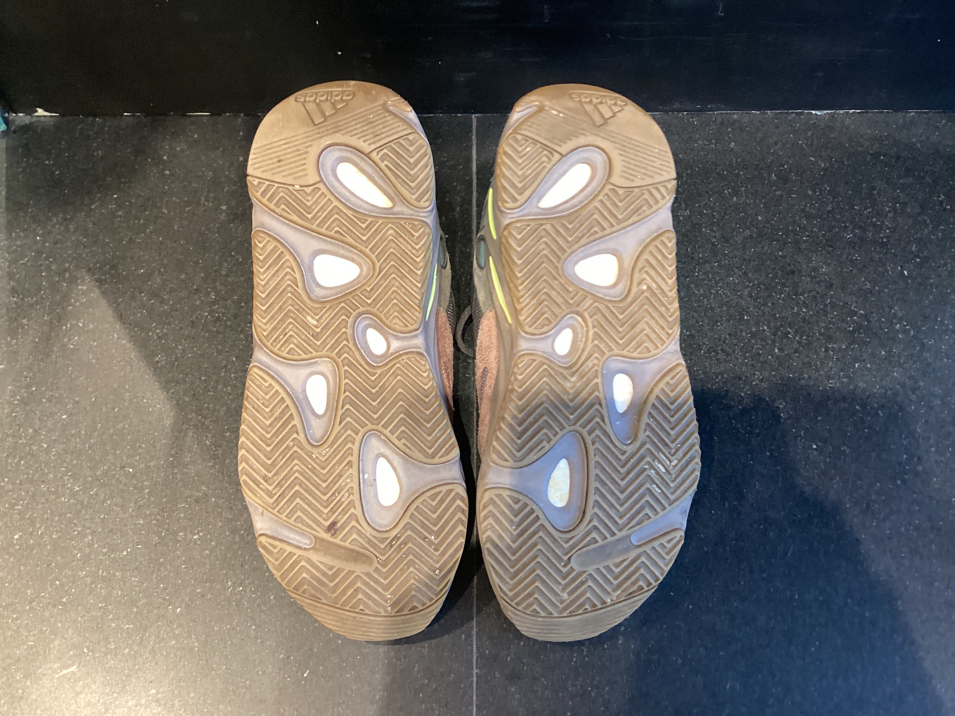 Yeezy 700 “Mauve” Preowned Size 12 No Box