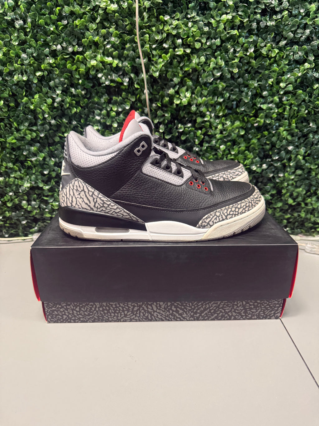 Jordan 3 Retro "Black Cement 2018" Size 11 Preowned