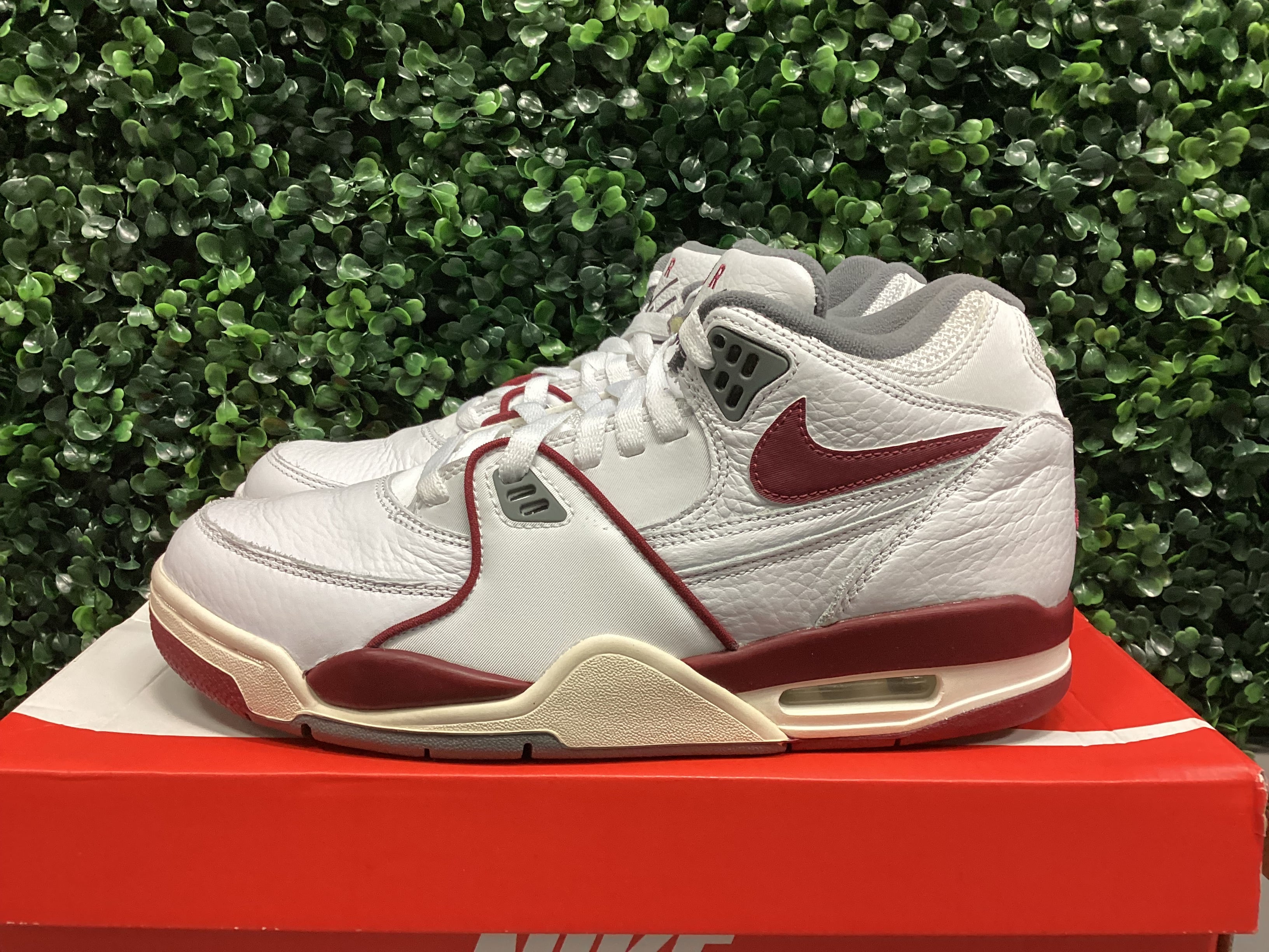 Nike Air Flight 89 “White Team Red” Size 8 Brand New
