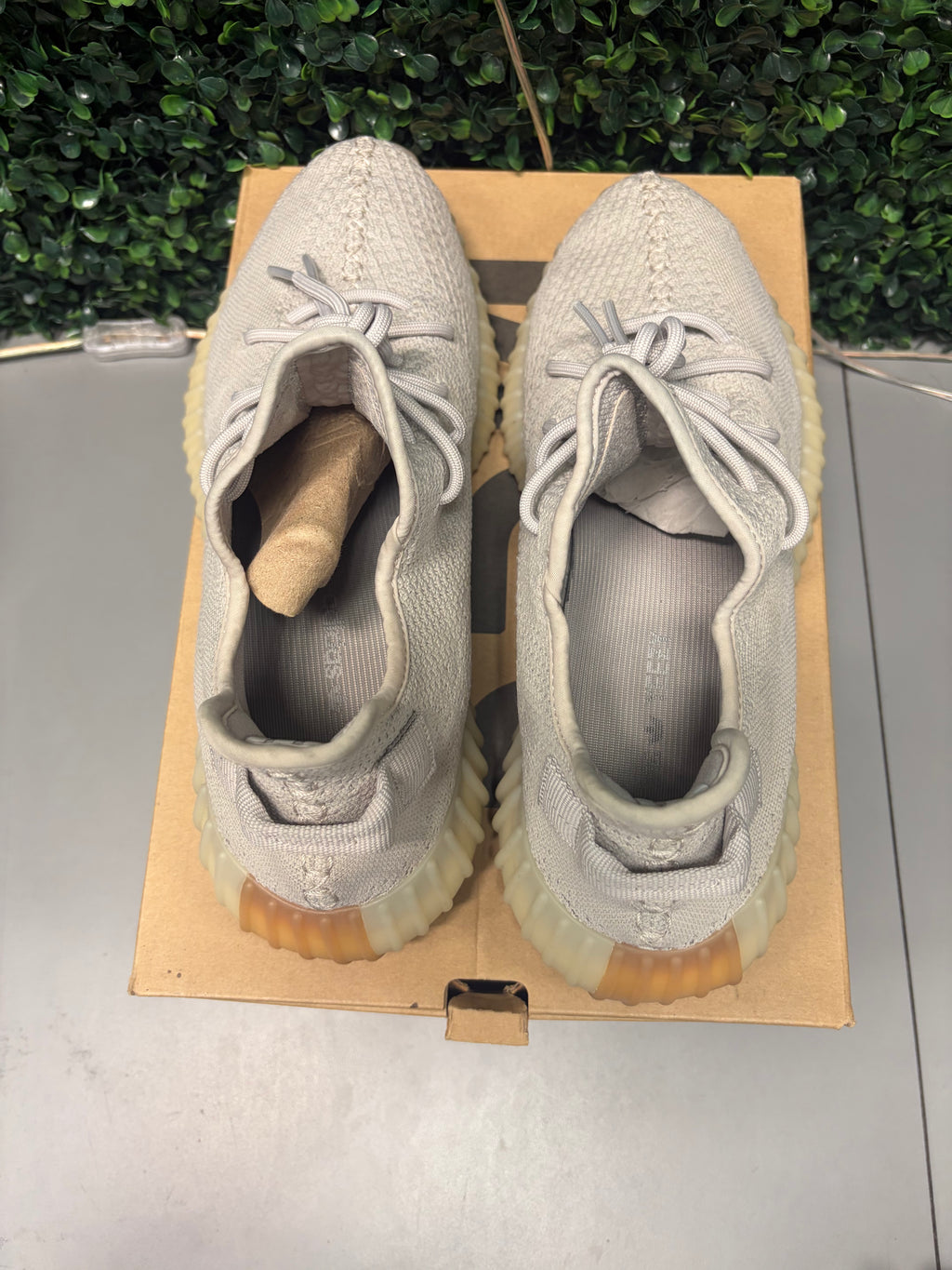 Adidas Yeezy Boost 350 V2 "Sesame" Size 11.5 Preowned