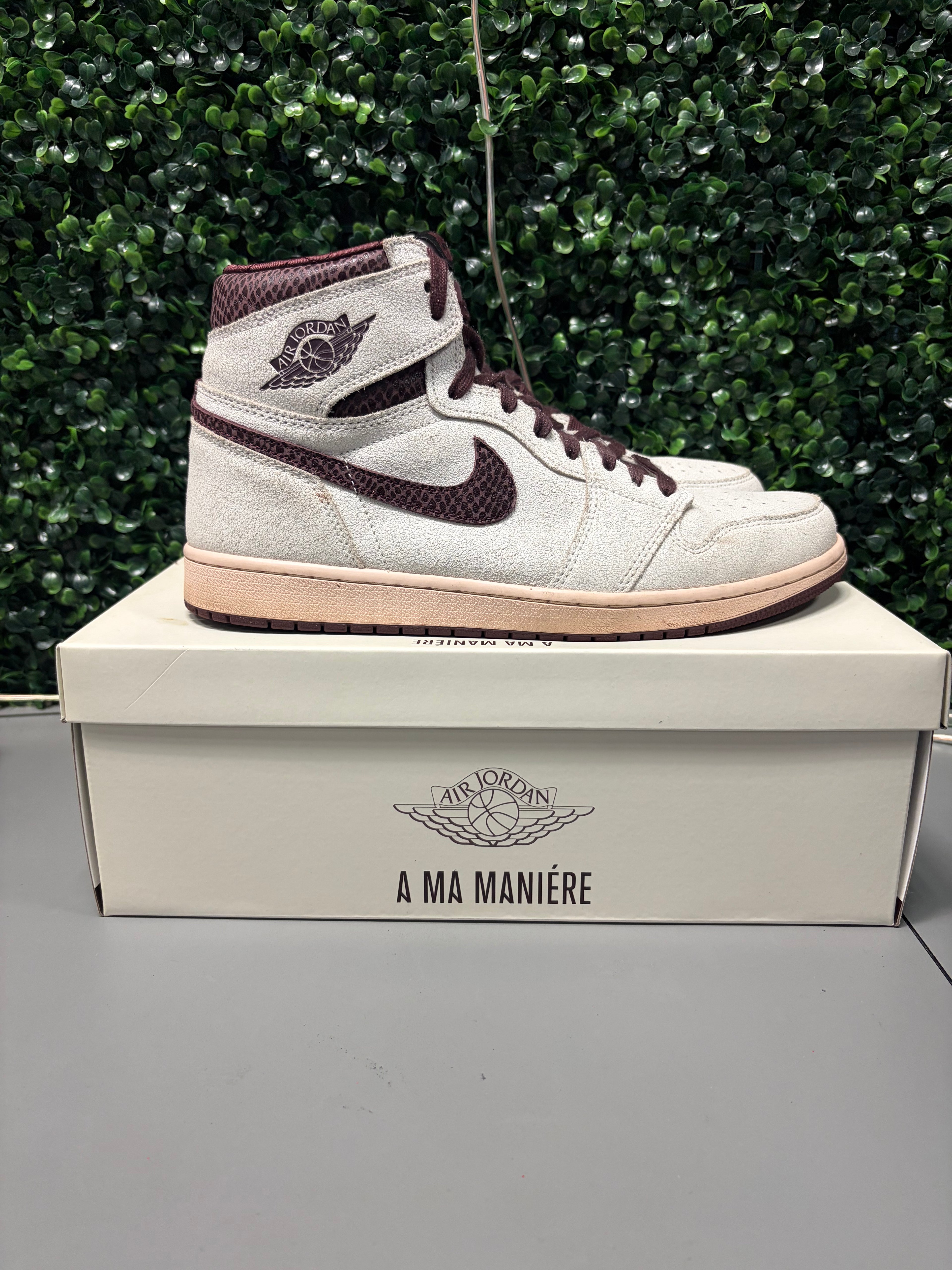 Jordan 1 Retro High OG "A Ma Maniére" Size 11 Preowned
