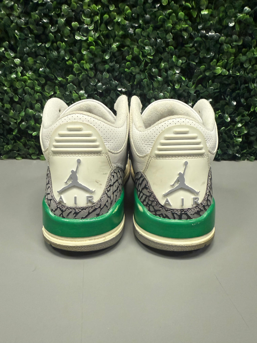 Jordan 3 "Lucky Green" Size 9W / 7.5W Preowned