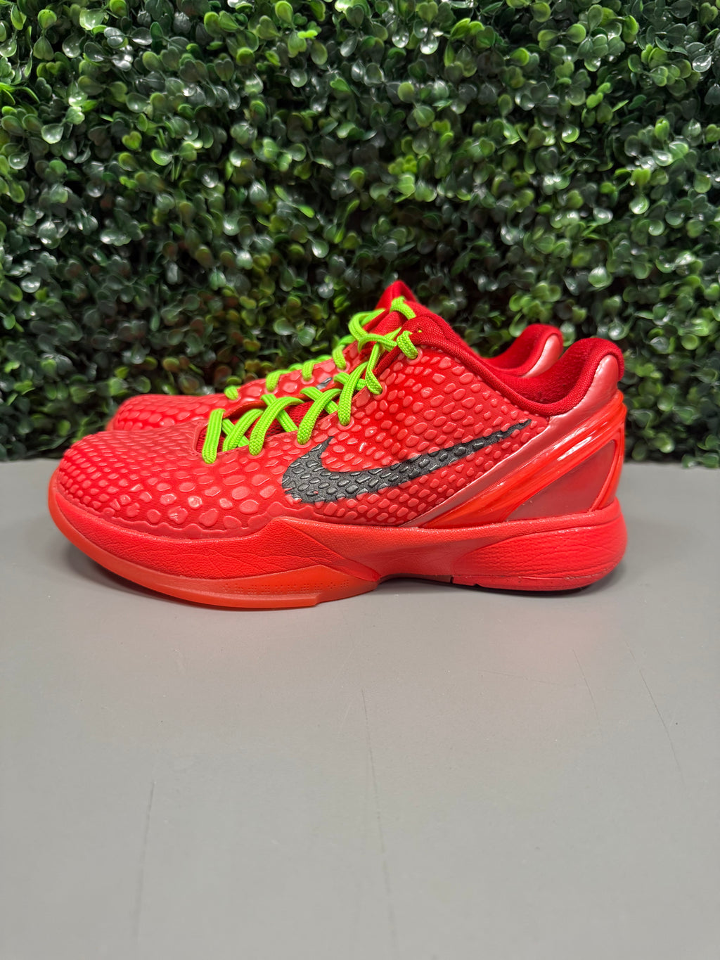 Nike Kobe 6 Protro “Reverse Grinch” Size 5Y Preowned #2